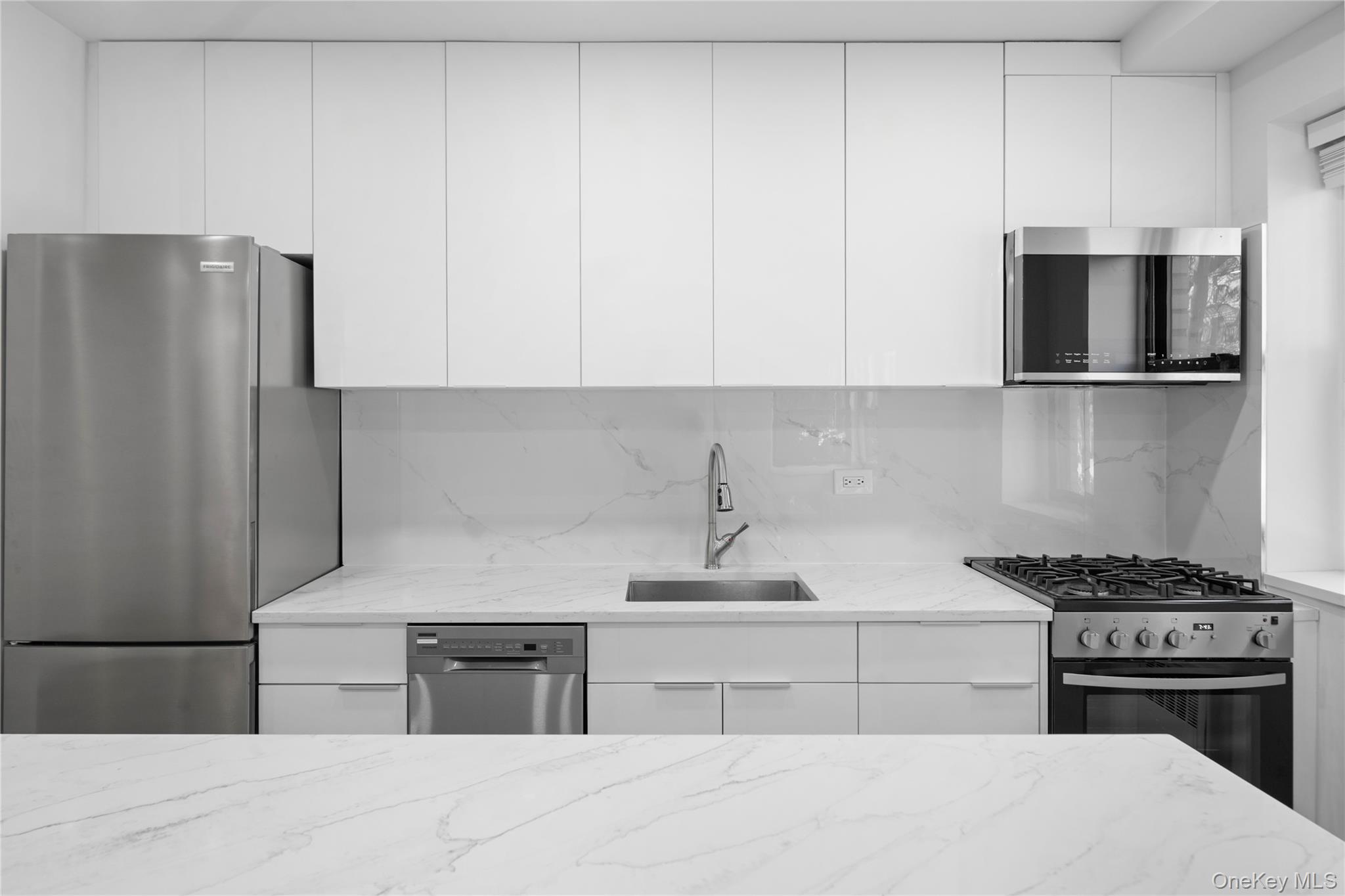 25-10 31st Avenue # 2M, Astoria, NY 11106