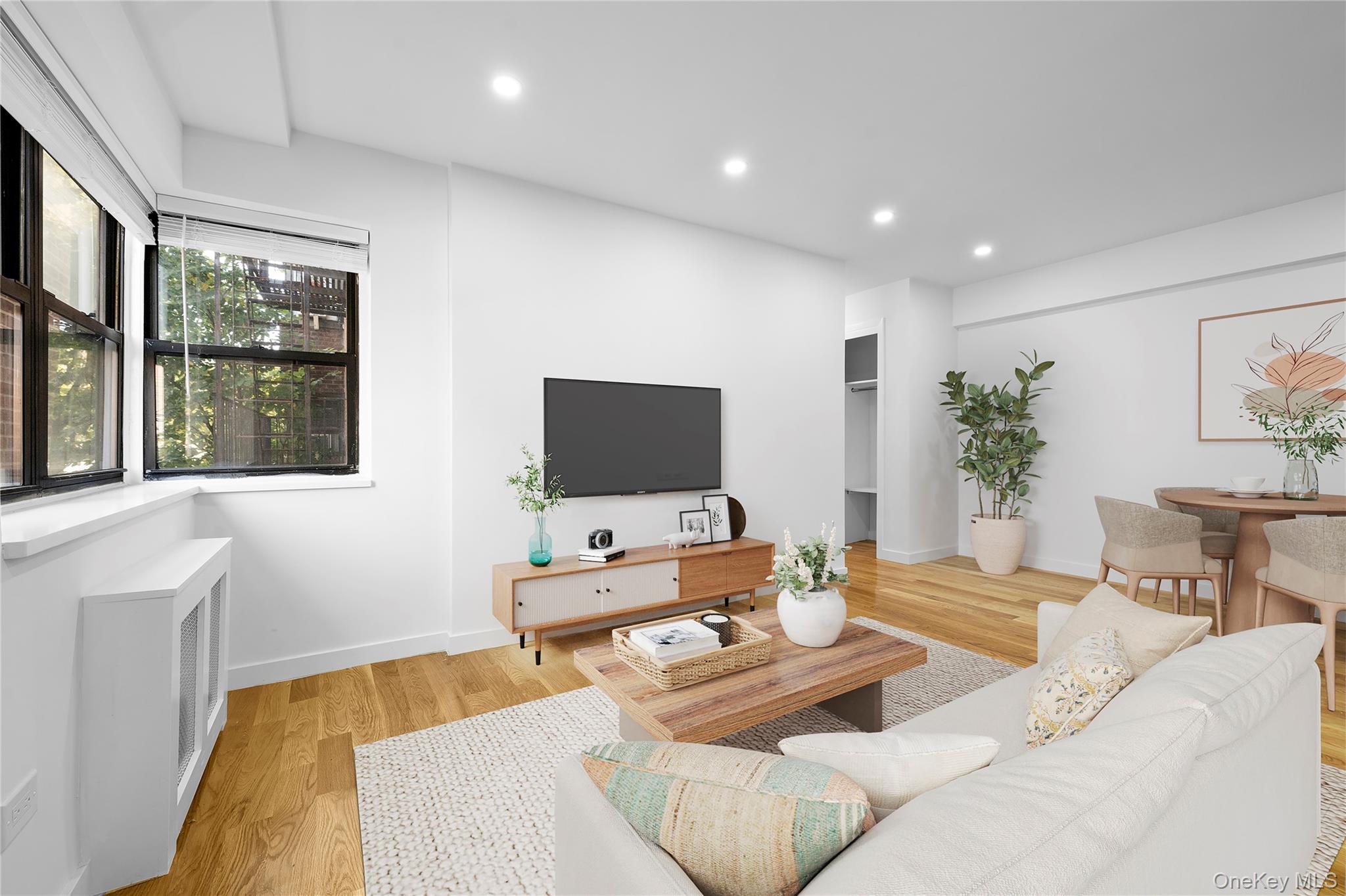 25-10 31st Avenue # 2M, Astoria, NY 11106