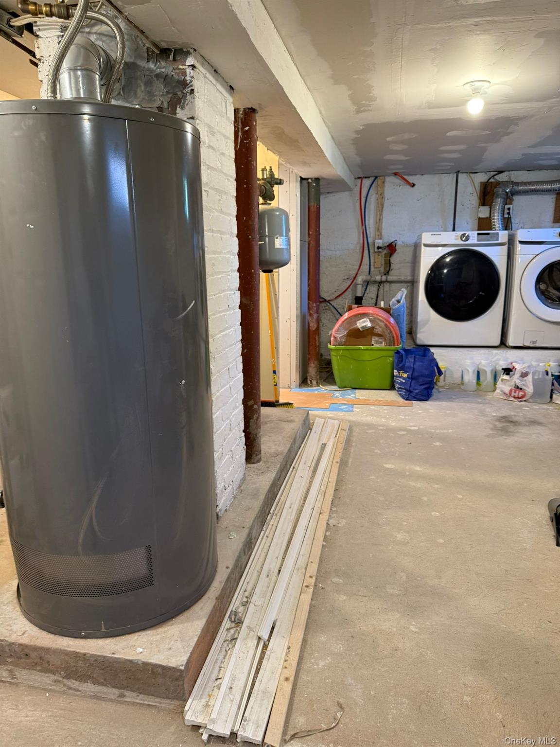 33 Linden Avenue, Hempstead, NY 11550