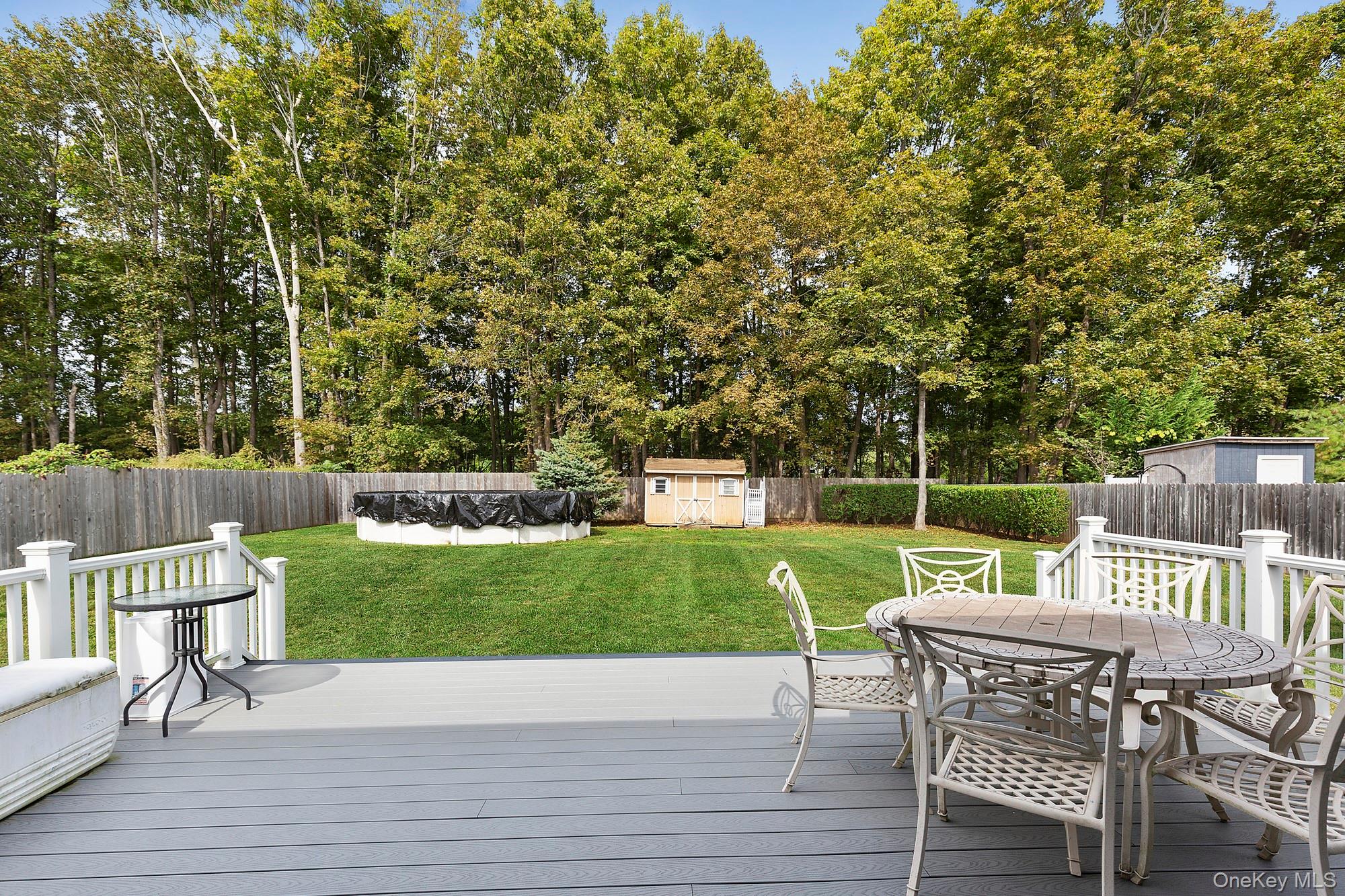 210 Bennett Road, Greenport, NY 11944