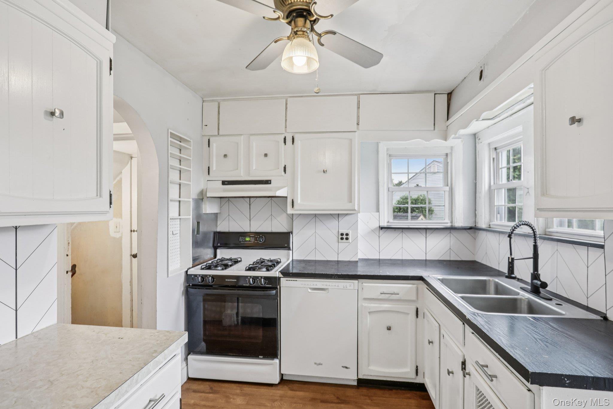 50 Emmett Place, Yonkers, NY 10703