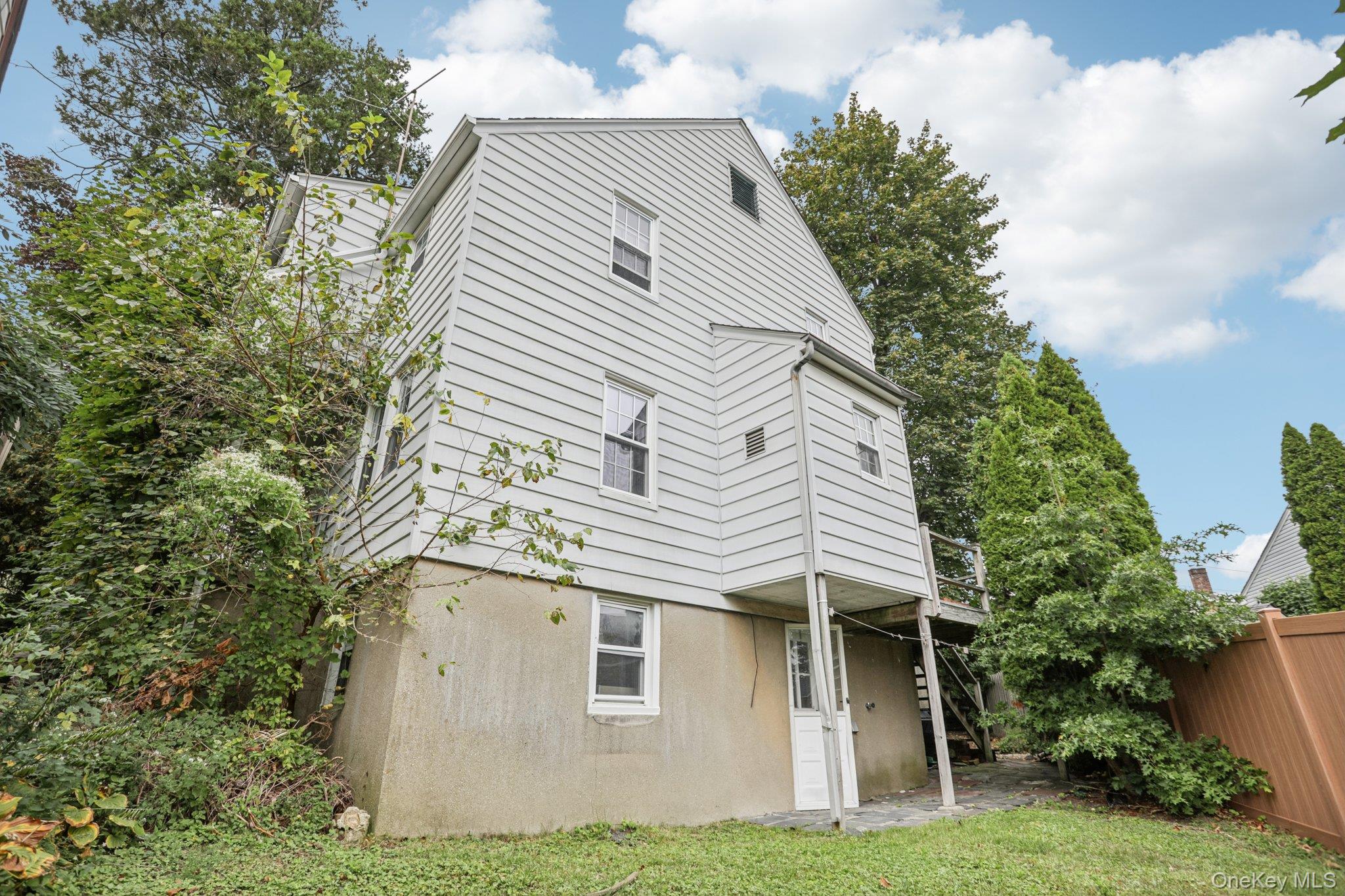 50 Emmett Place, Yonkers, NY 10703