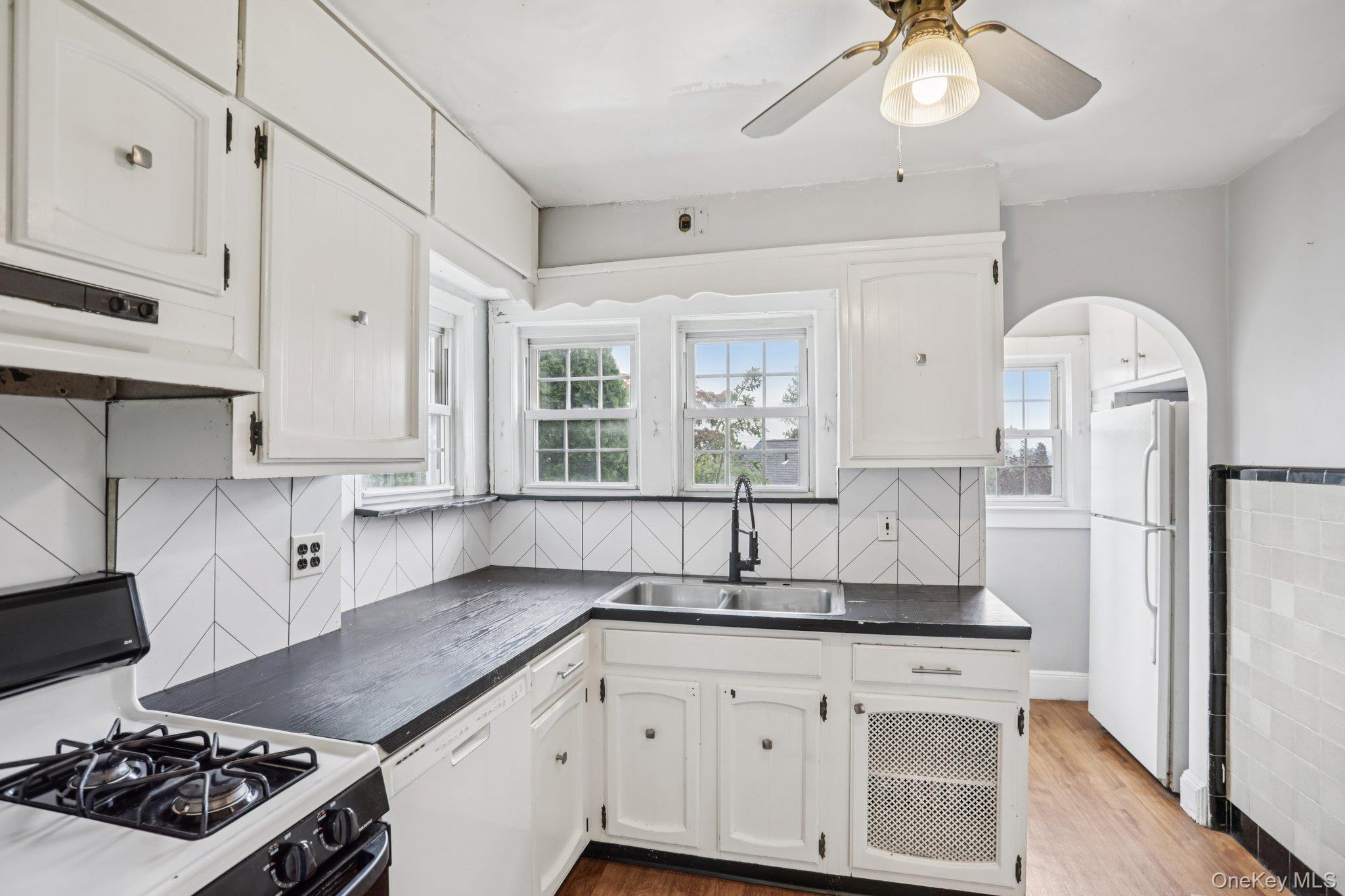 50 Emmett Place, Yonkers, NY 10703