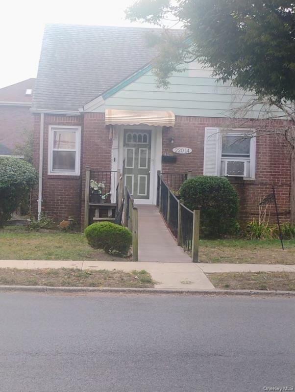 22014 130th Avenue, Laurelton, NY 11413