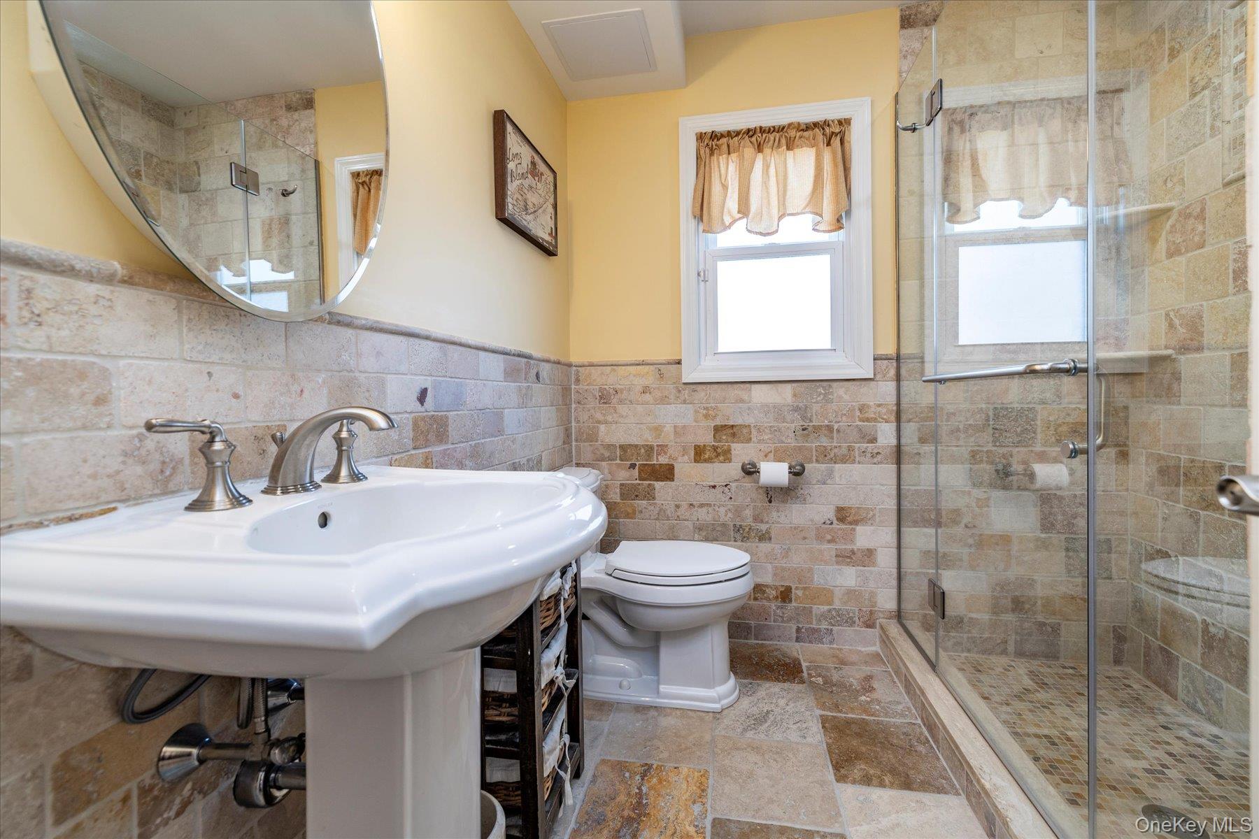 775 Roosevelt Street, Franklin Square, NY 11010