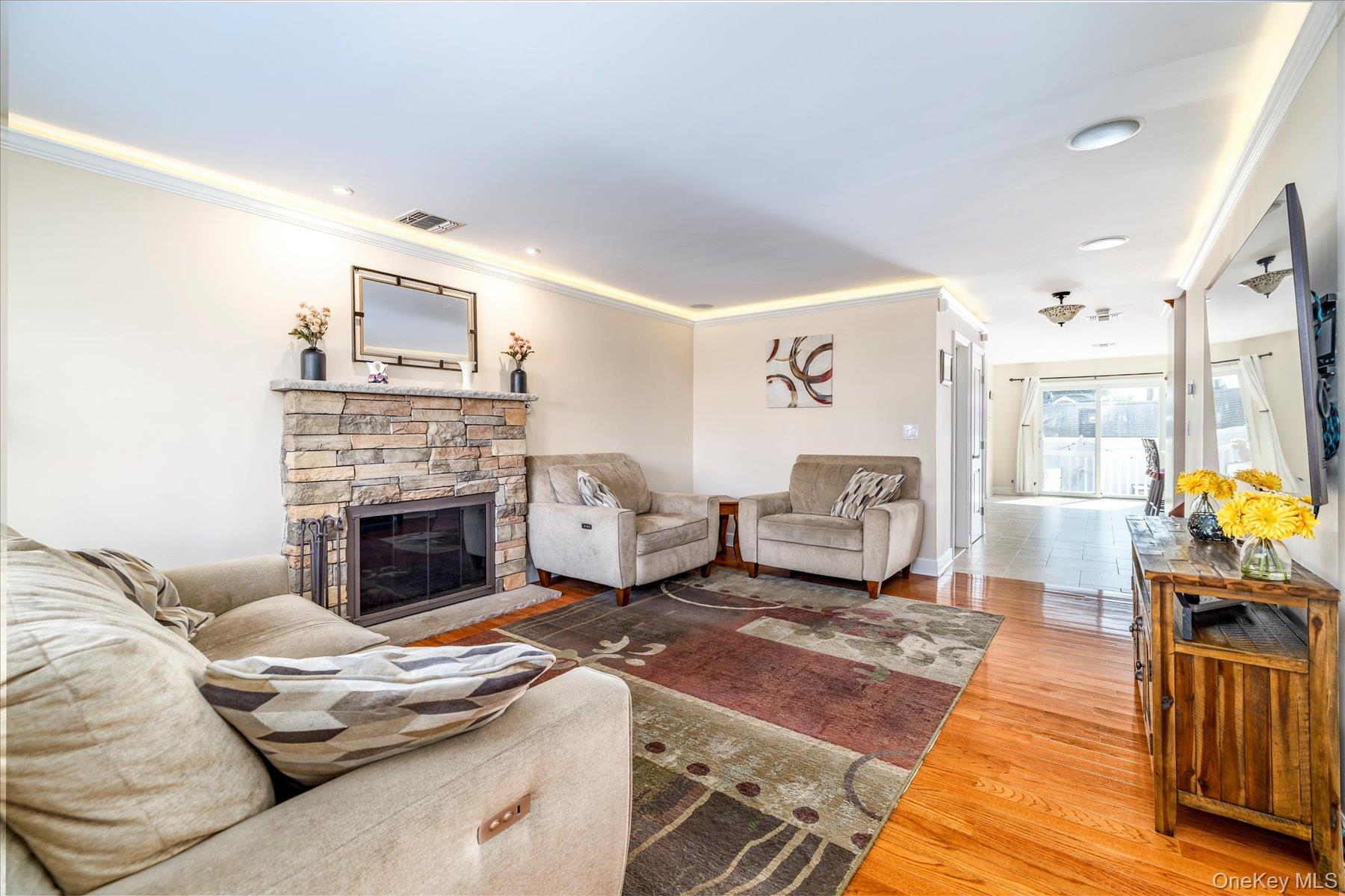 775 Roosevelt Street, Franklin Square, NY 11010