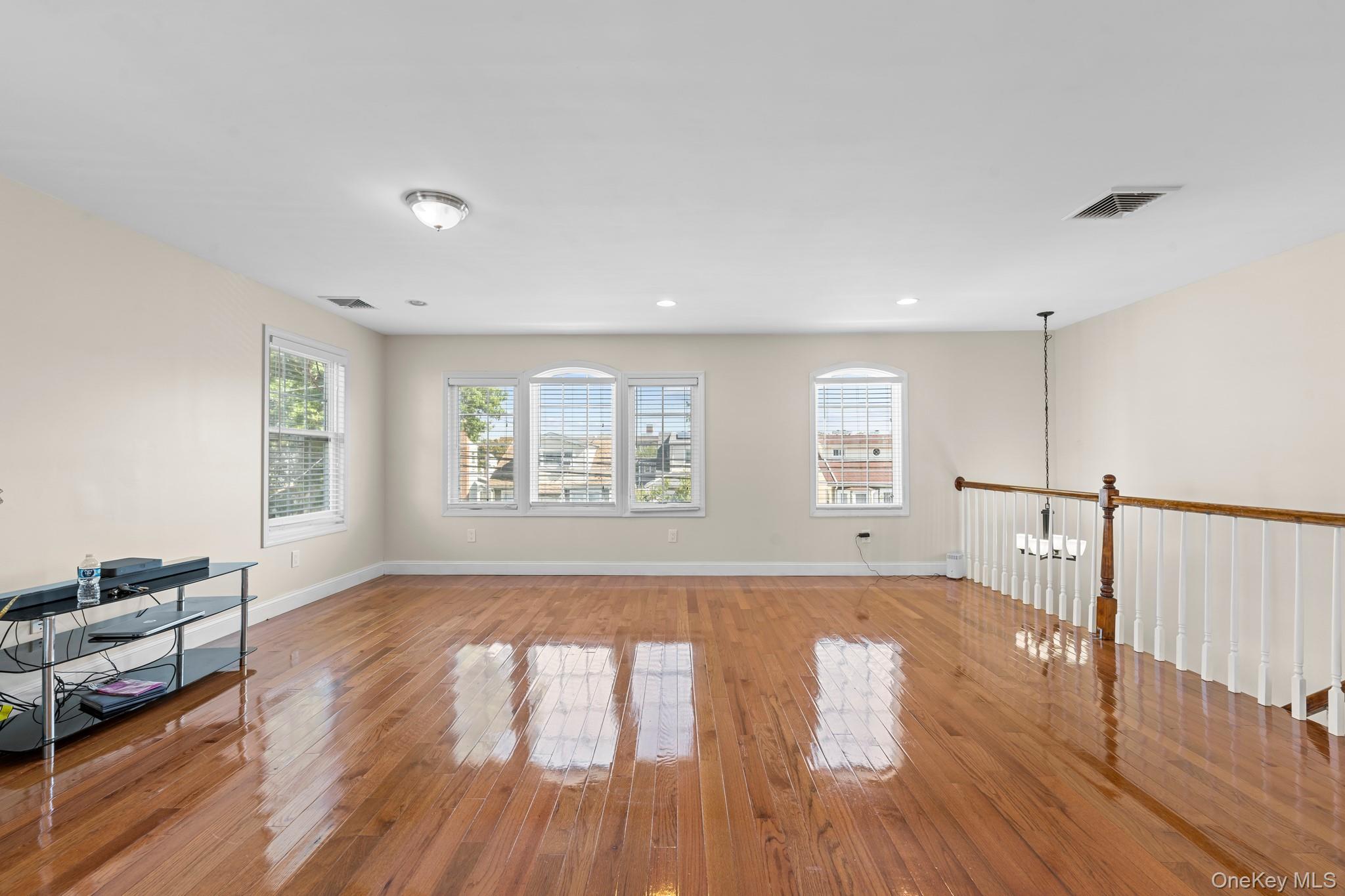 226 Franklin Street, Elmont, NY 11003