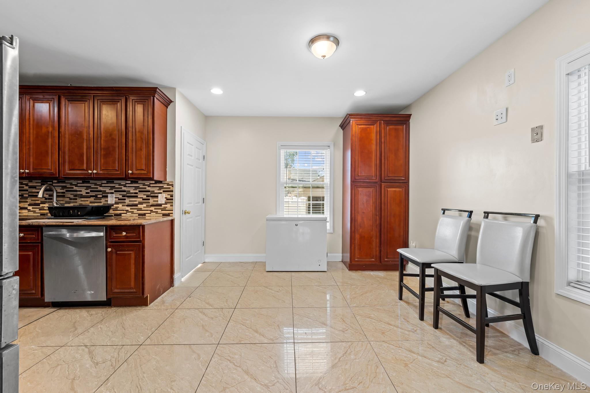 226 Franklin Street, Elmont, NY 11003