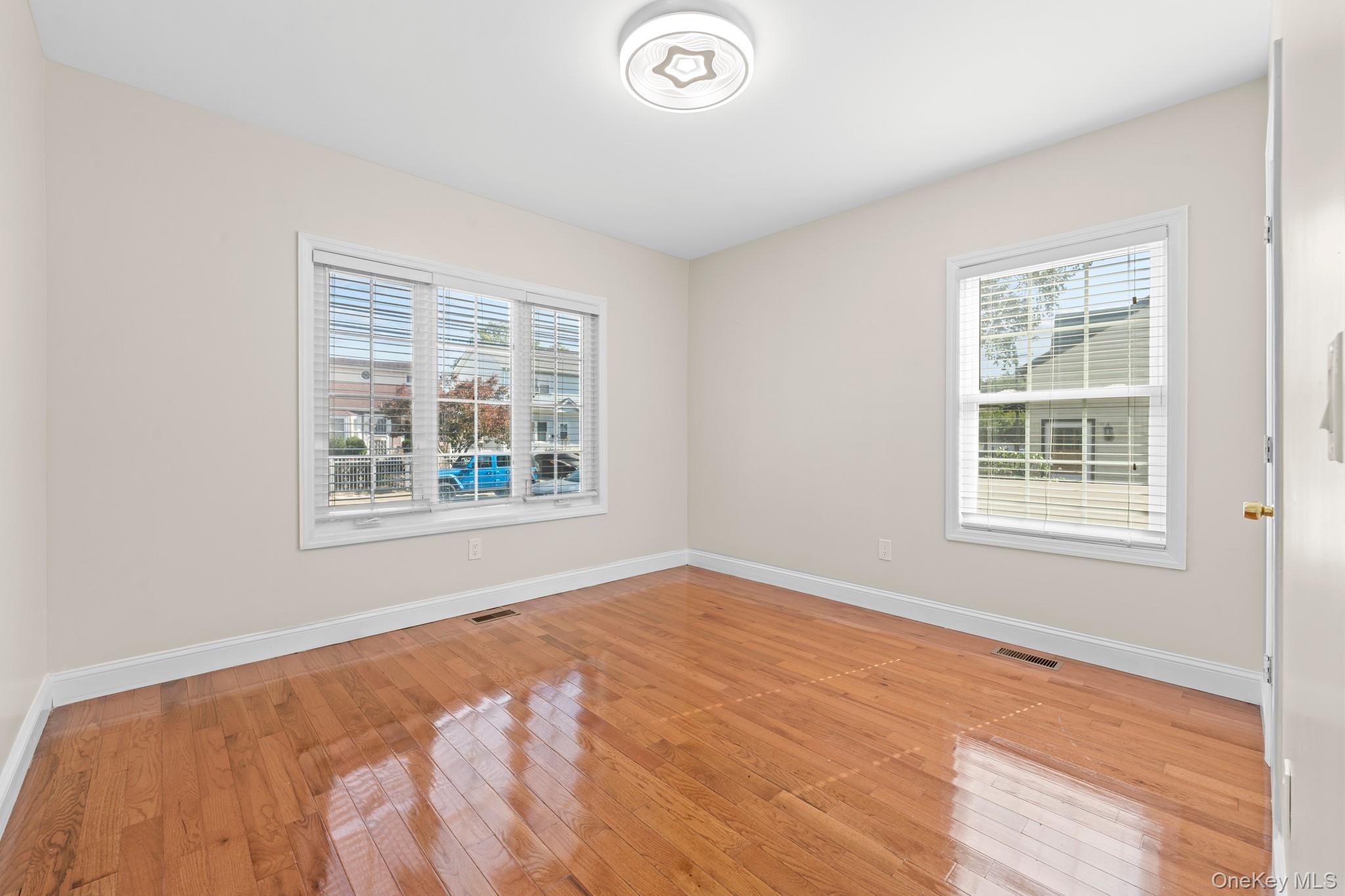 226 Franklin Street, Elmont, NY 11003