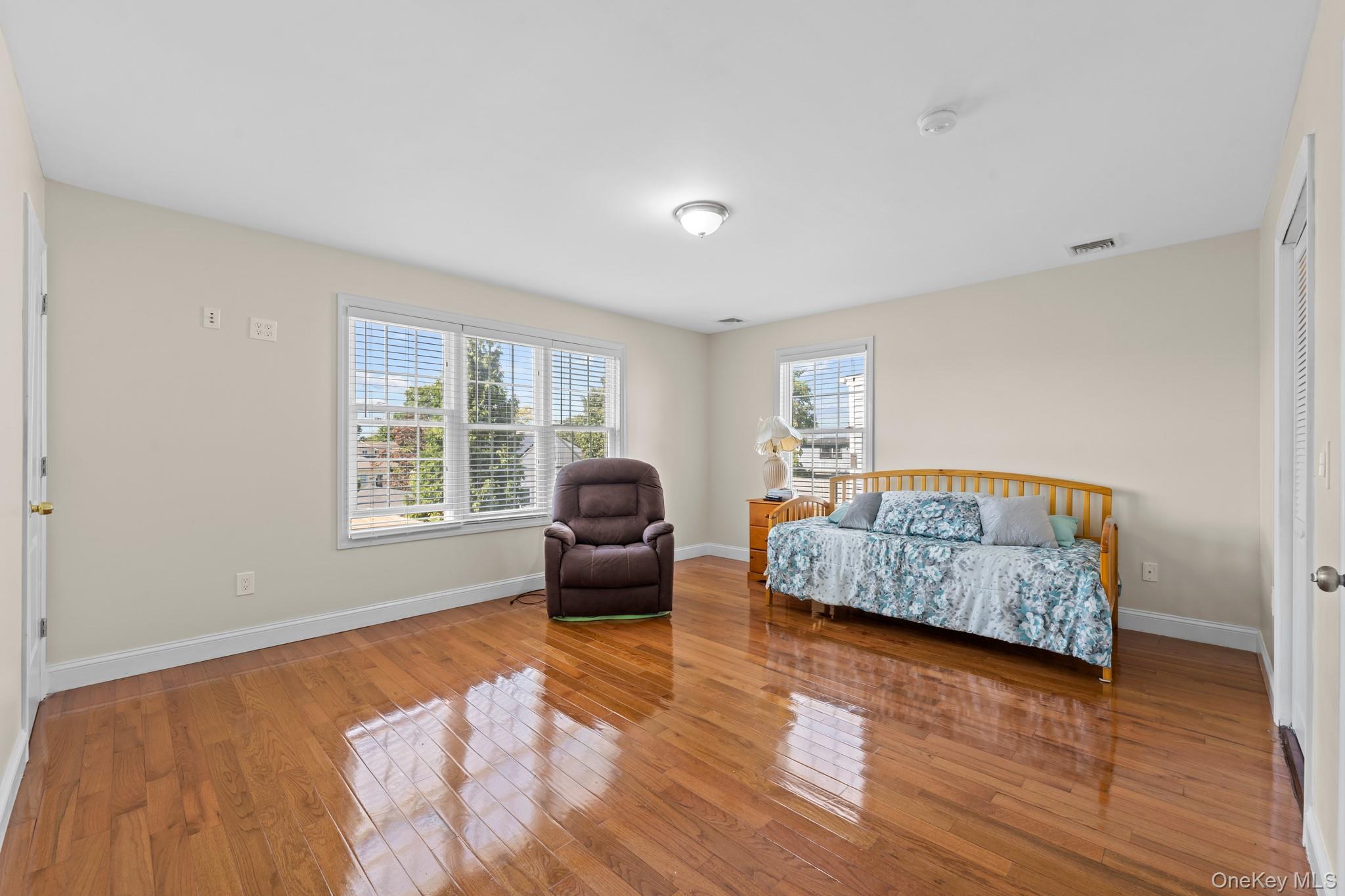 226 Franklin Street, Elmont, NY 11003