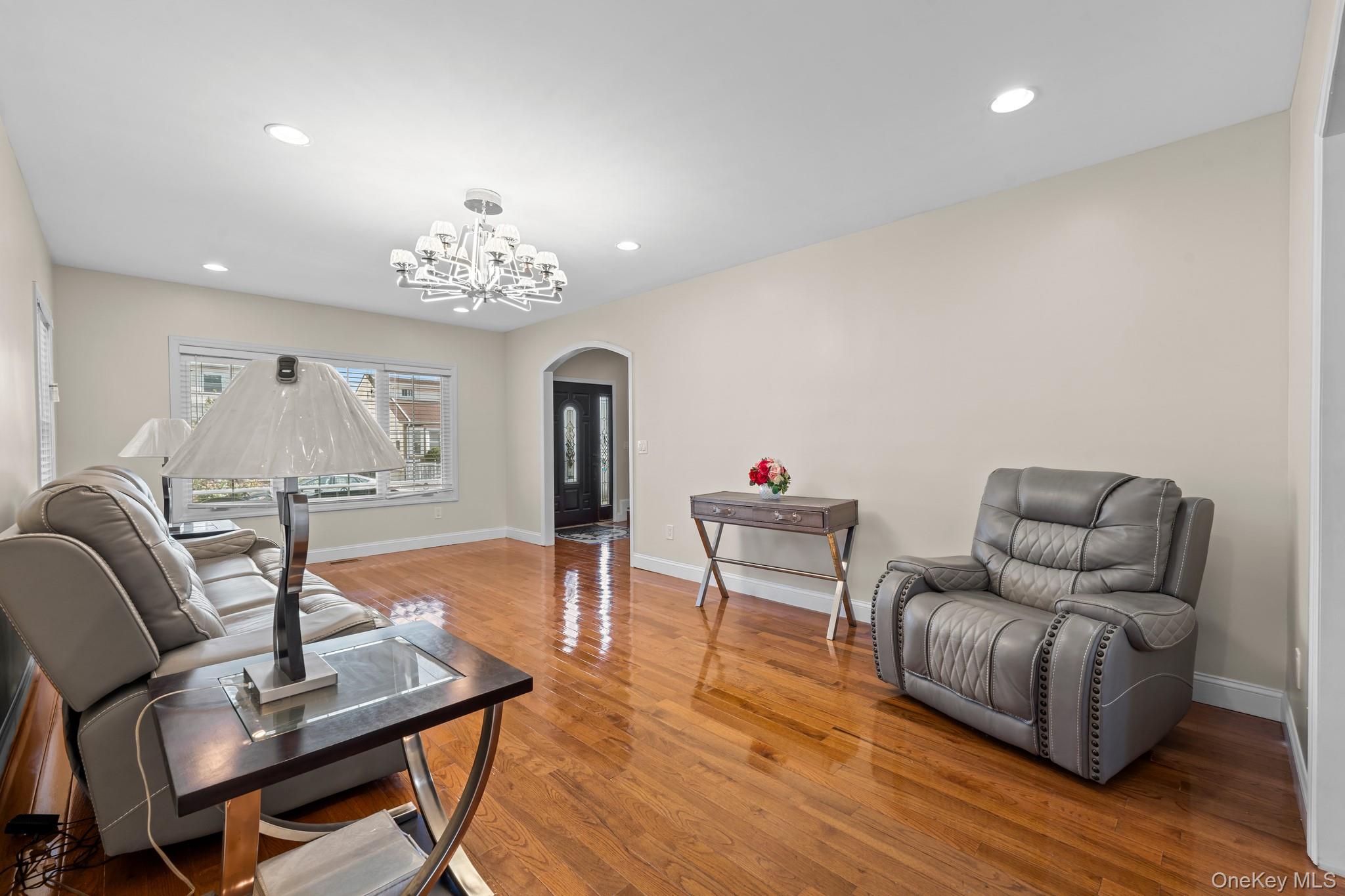 226 Franklin Street, Elmont, NY 11003