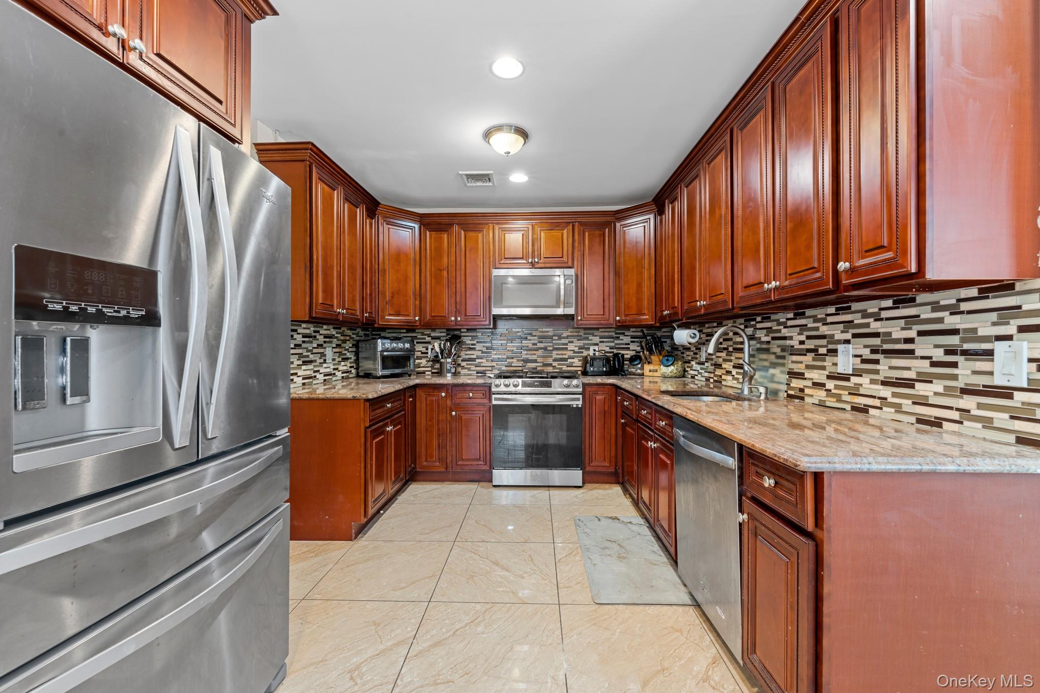 226 Franklin Street, Elmont, NY 11003