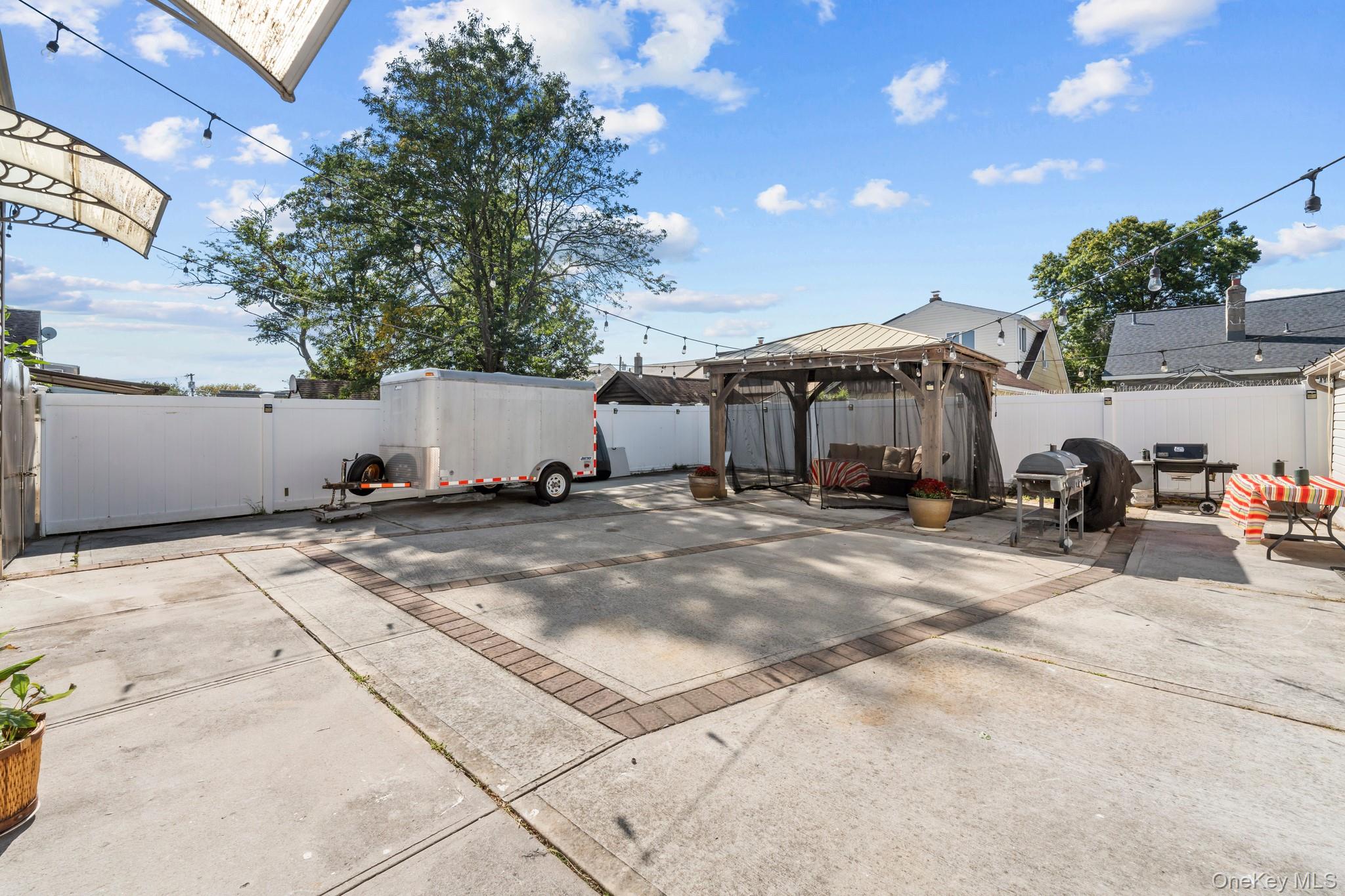 226 Franklin Street, Elmont, NY 11003