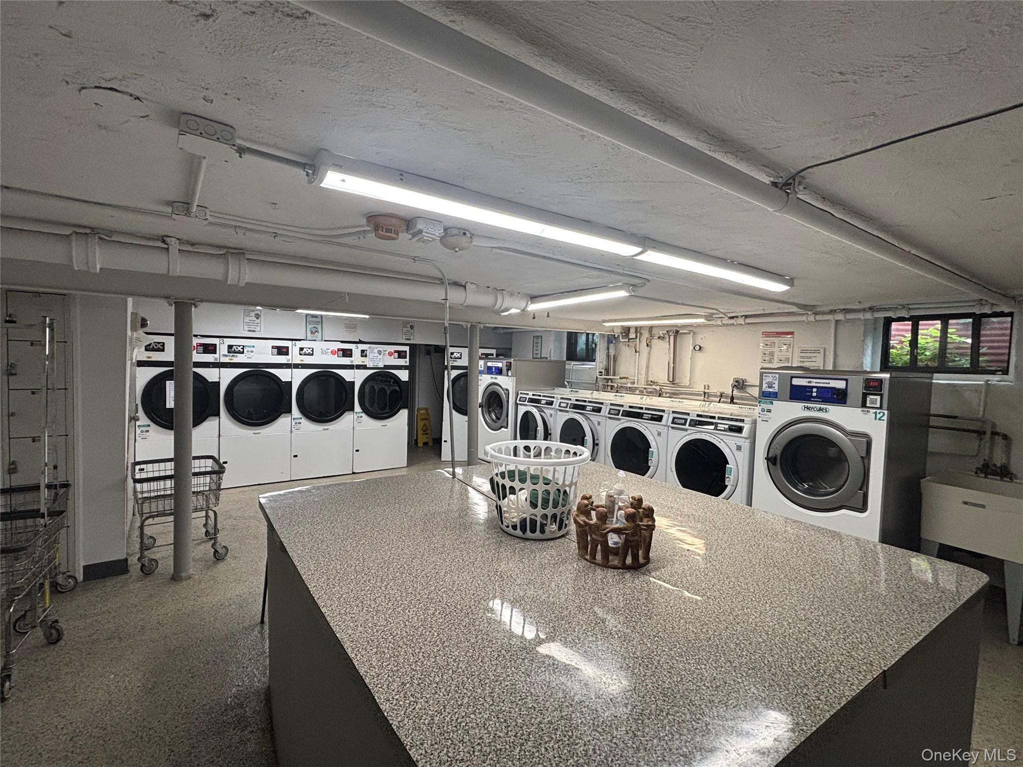 320 Atlantic Avenue # D11, East Rockaway, NY 11518