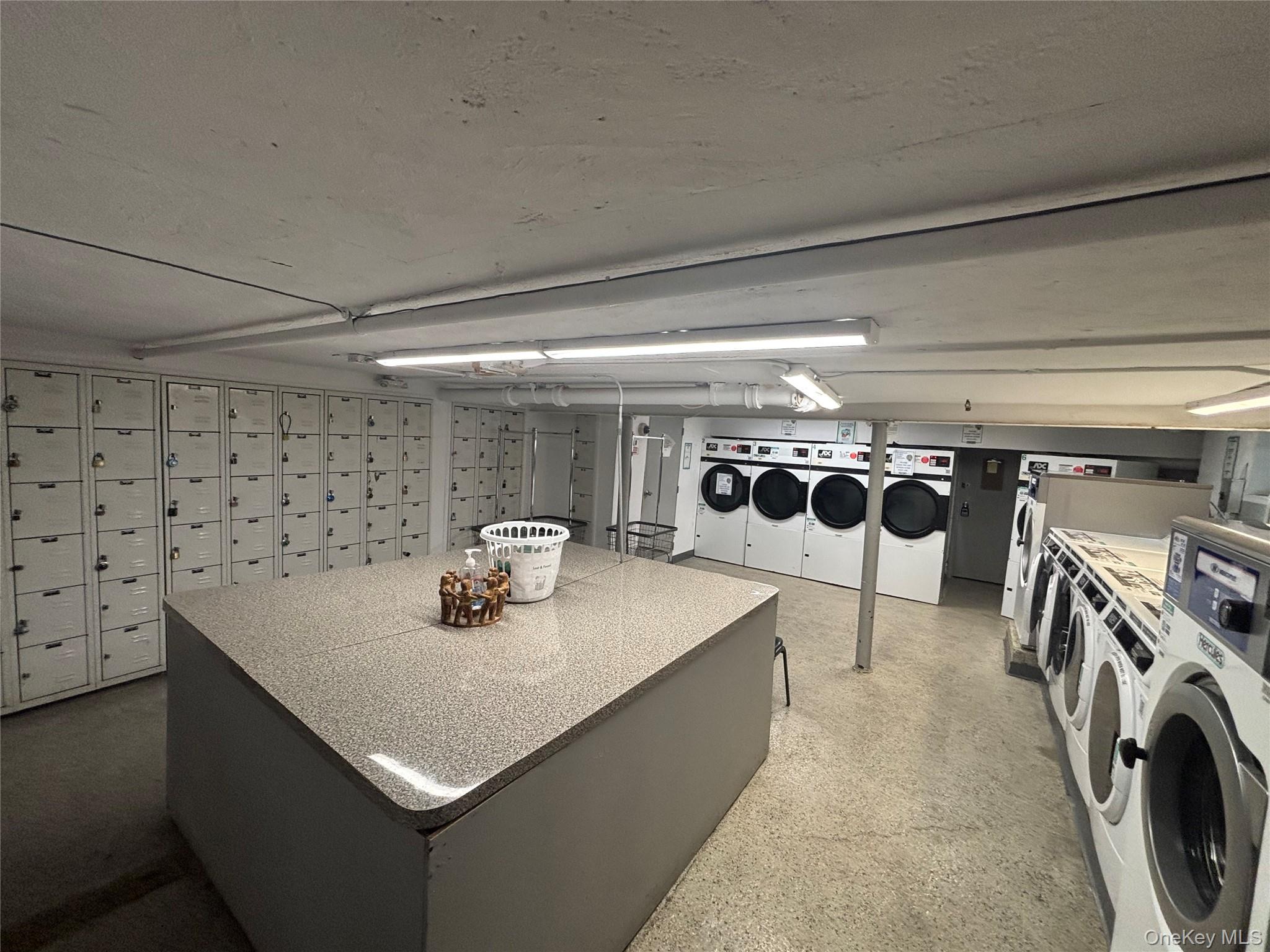 320 Atlantic Avenue # D11, East Rockaway, NY 11518