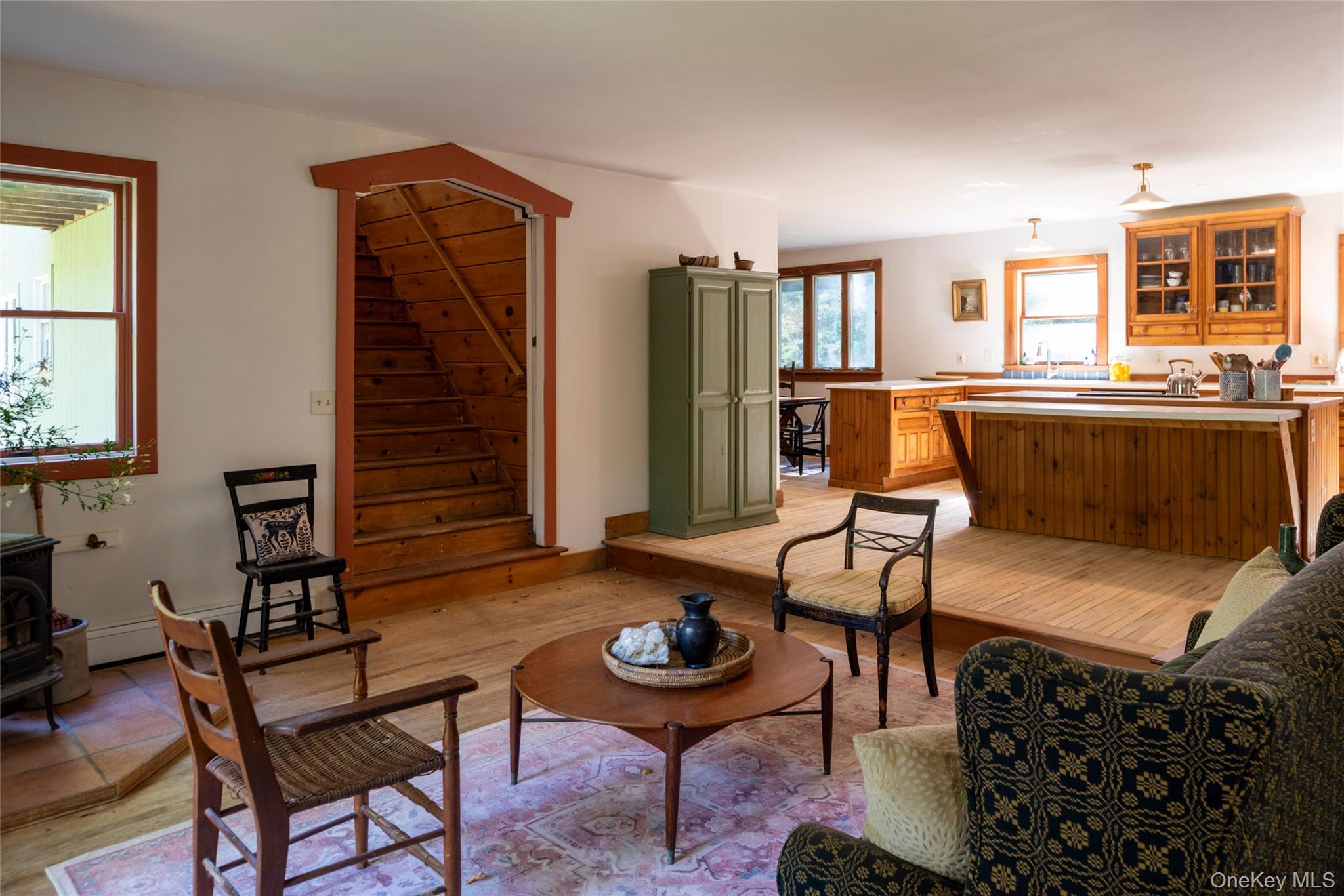 72 Old Farm Road, Rhinebeck, NY 12572