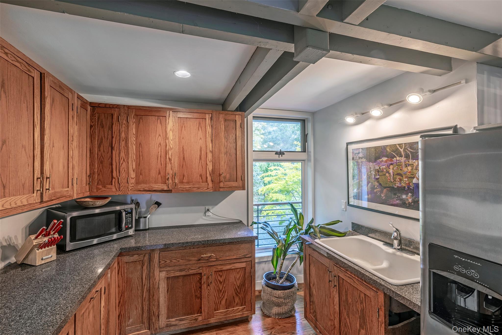 12 Bishop Park Road, Pound Ridge, NY 10576