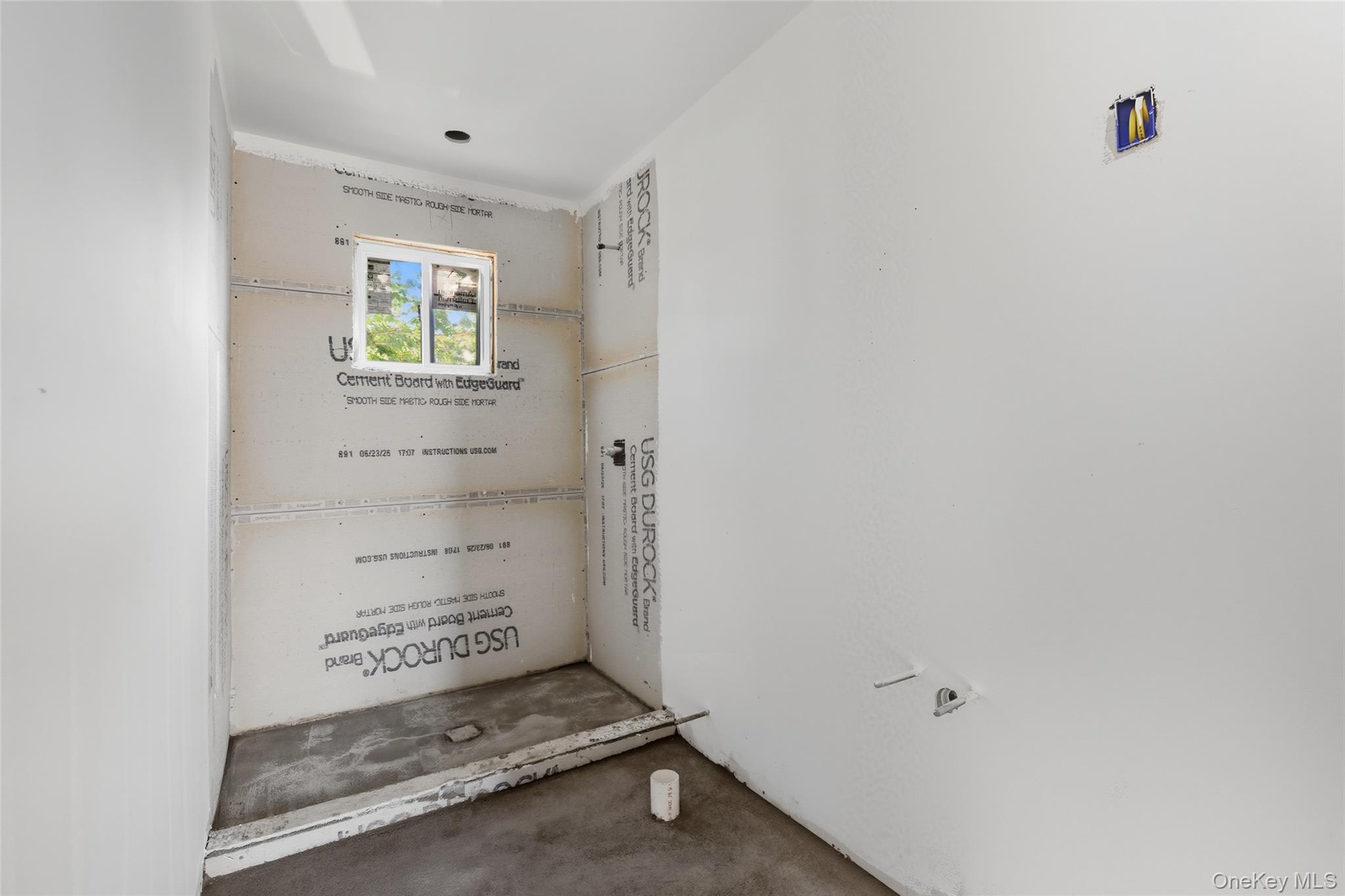 86 Moffitt Boulevard, Islip, NY 11751