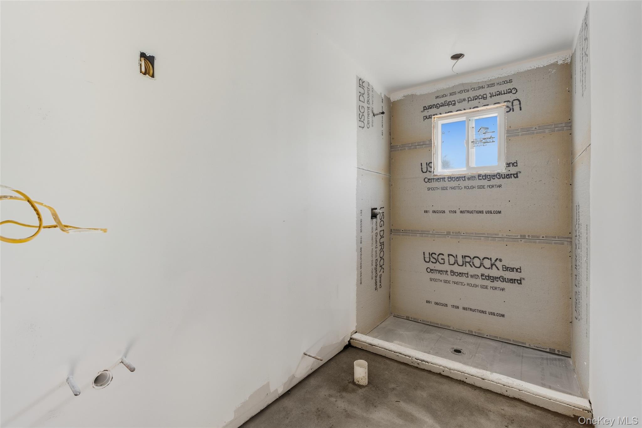 86 Moffitt Boulevard, Islip, NY 11751