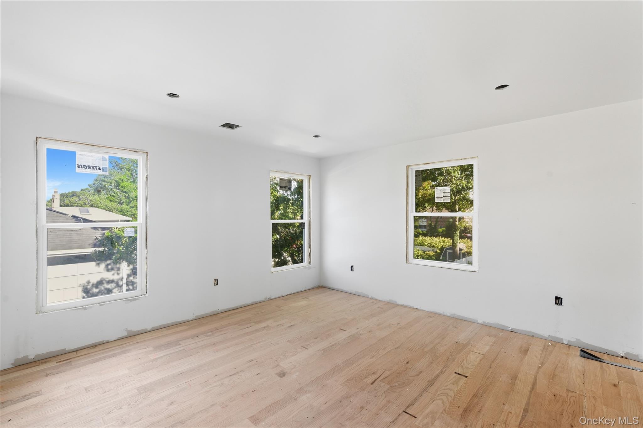 86 Moffitt Boulevard, Islip, NY 11751