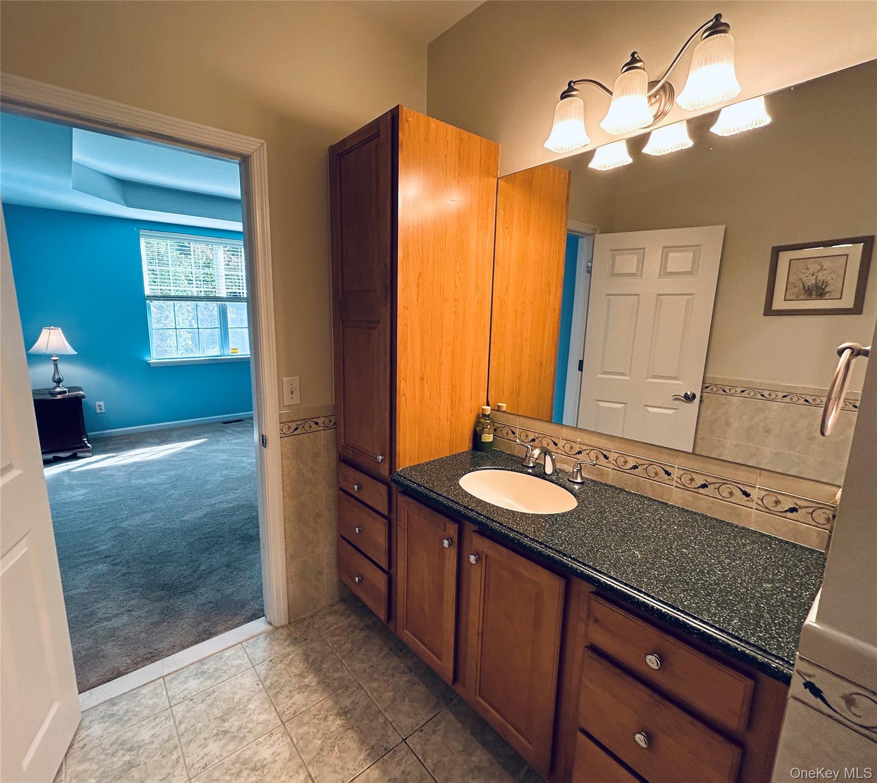 37 Halley Lane, Miller Place, NY 11764