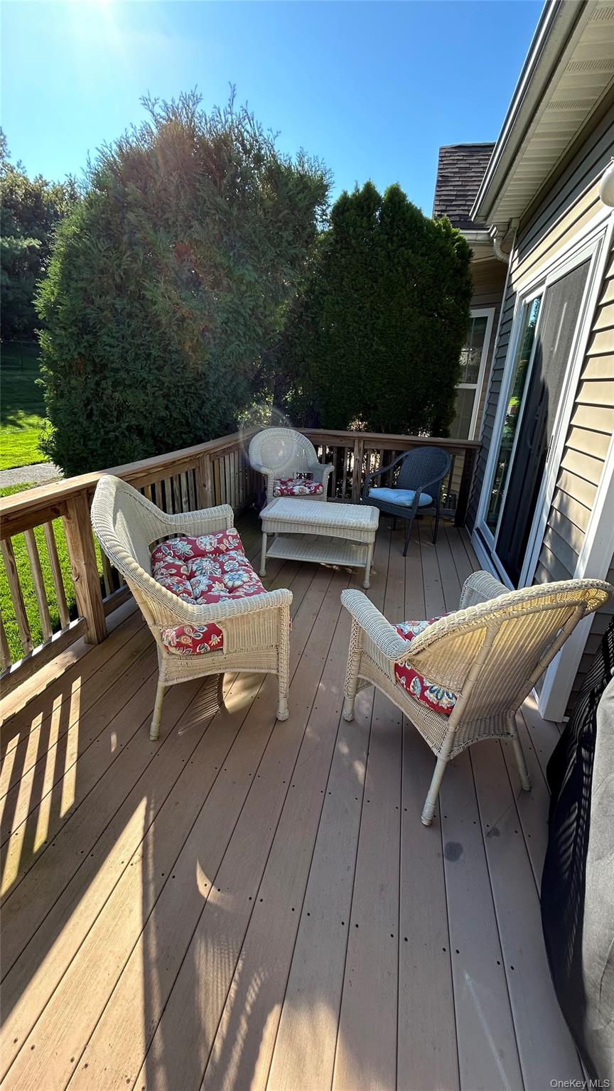 37 Halley Lane, Miller Place, NY 11764