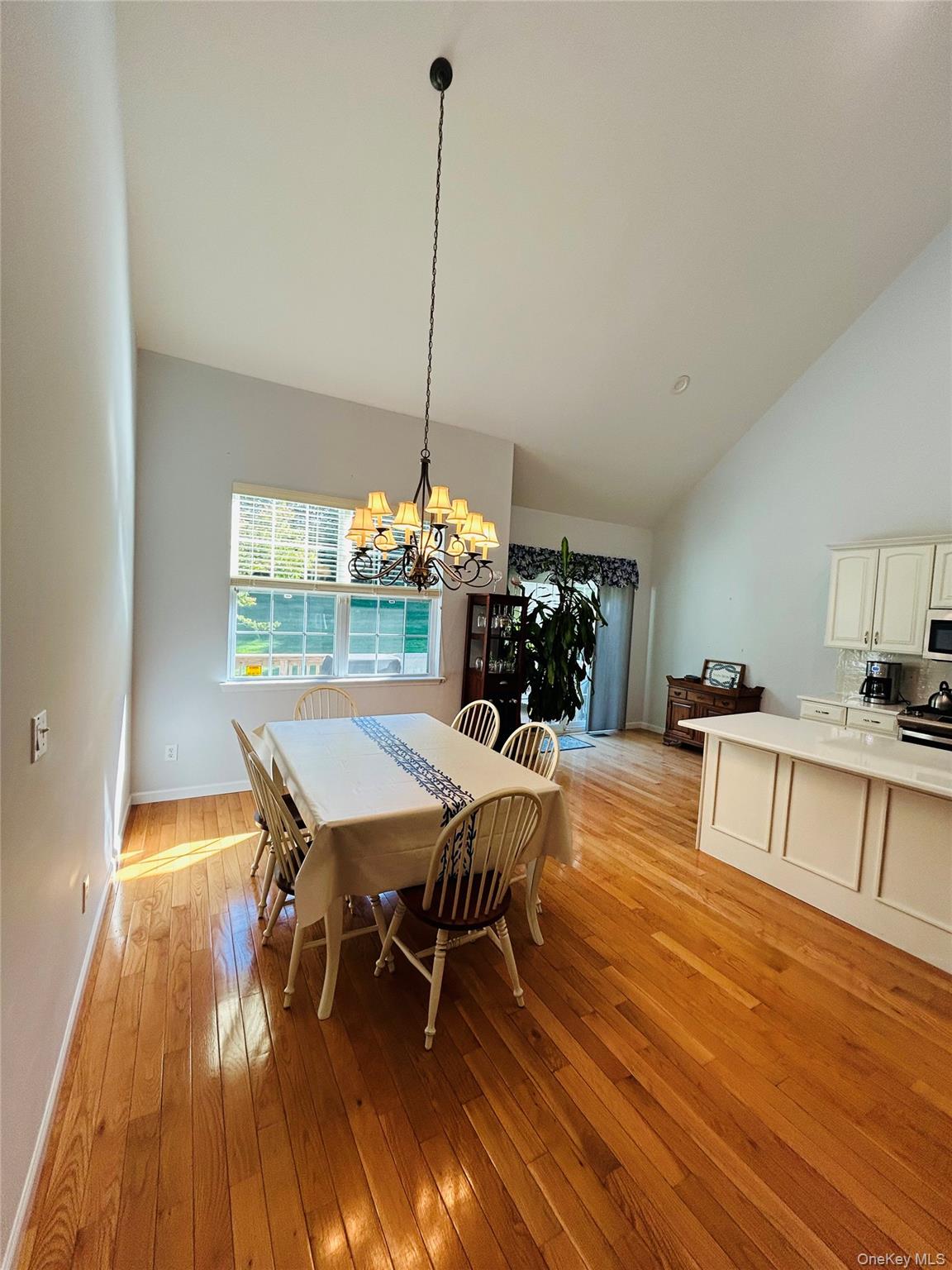 37 Halley Lane, Miller Place, NY 11764