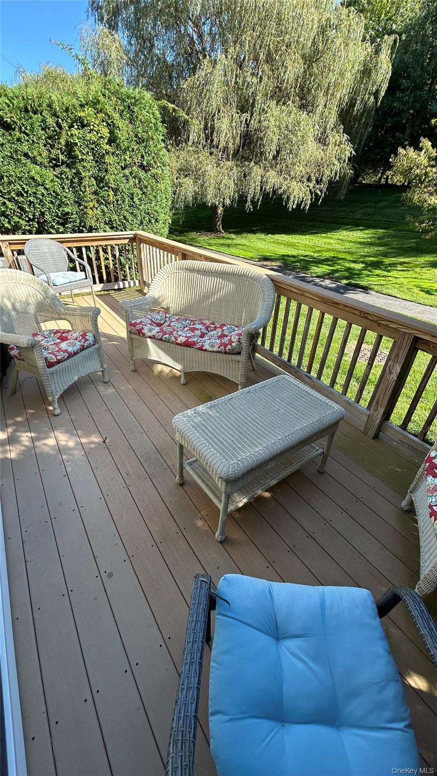 37 Halley Lane, Miller Place, NY 11764