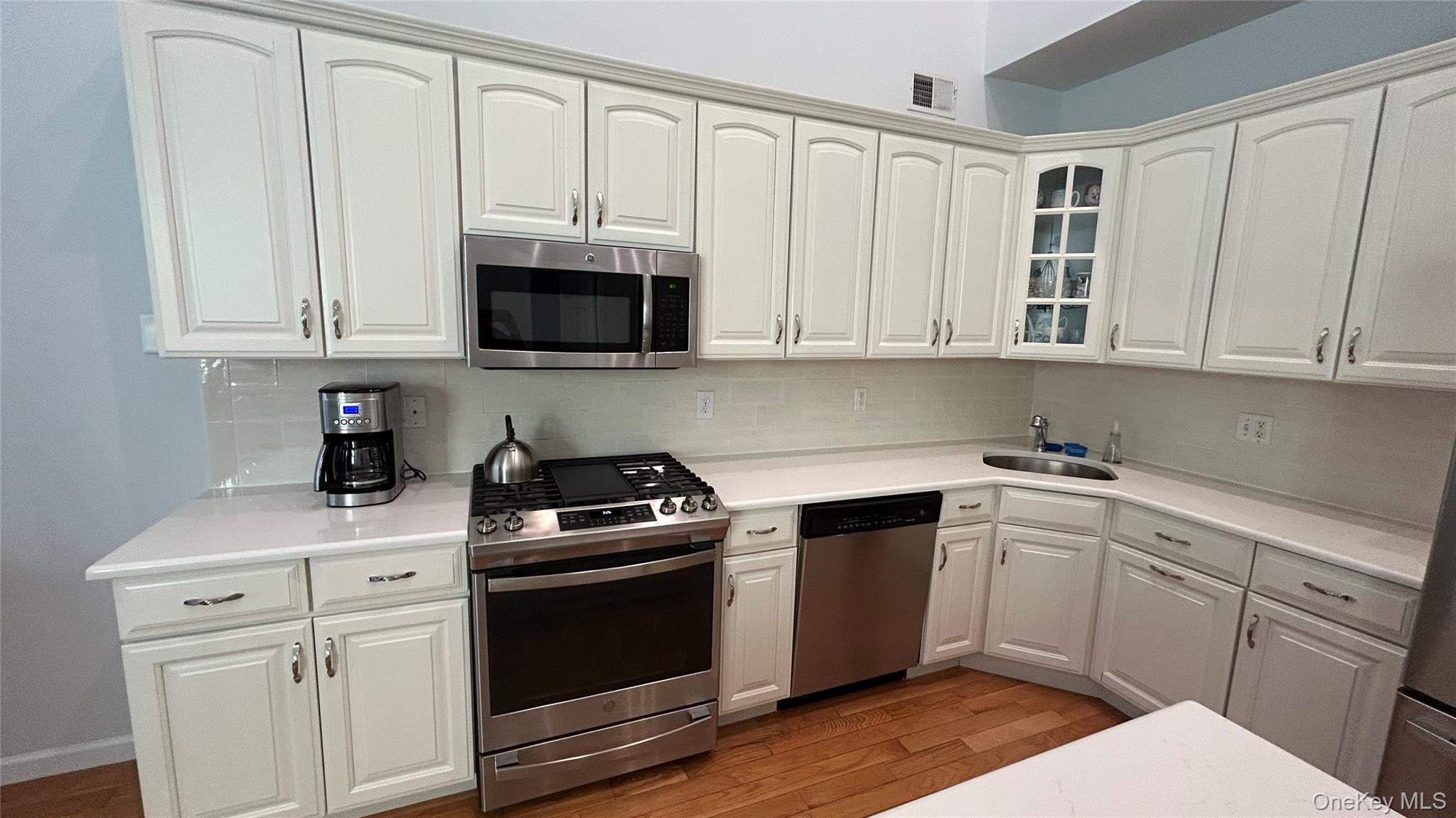 37 Halley Lane, Miller Place, NY 11764