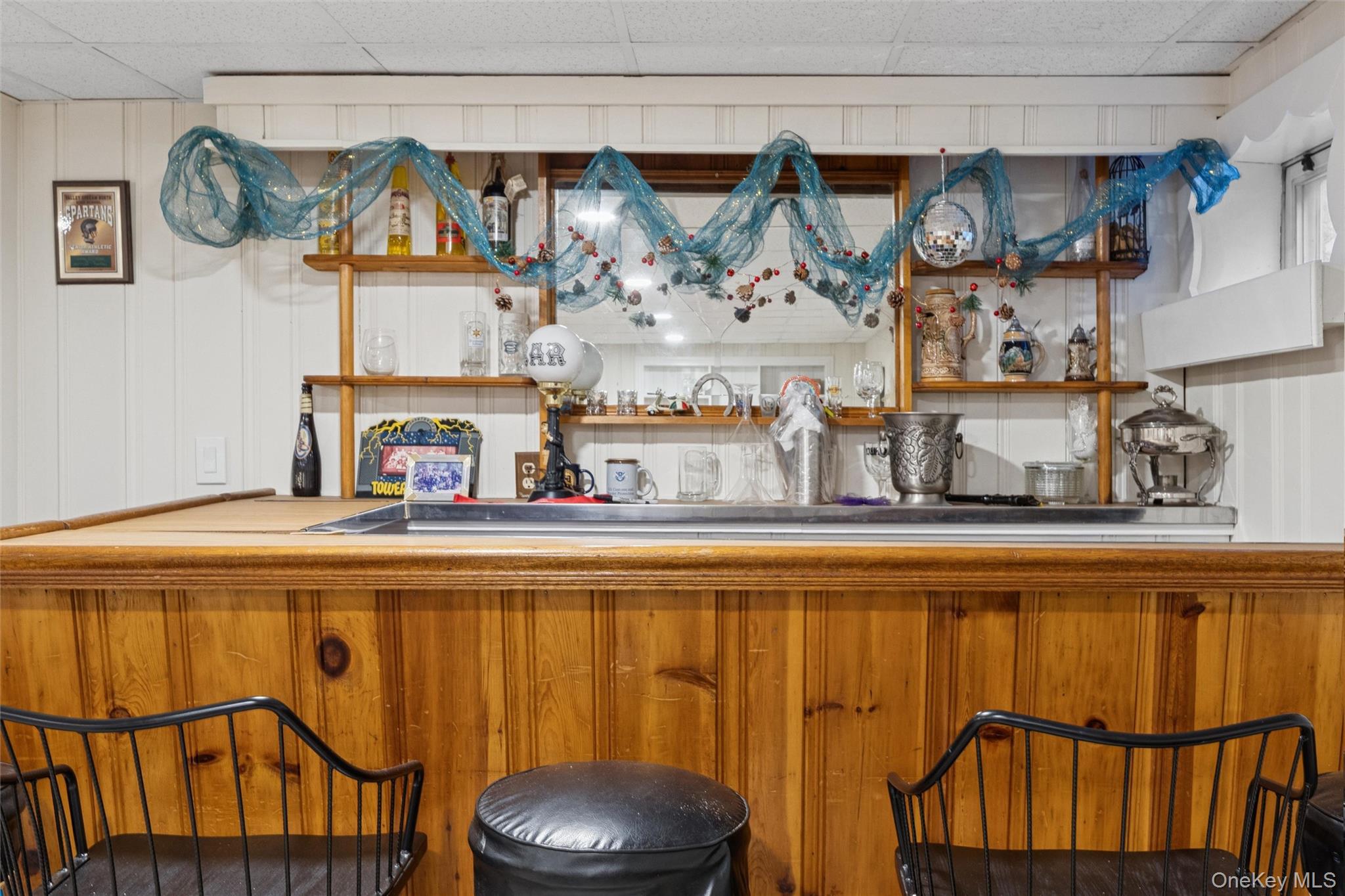 818 Palmetto Drive, Franklin Square, NY 11010