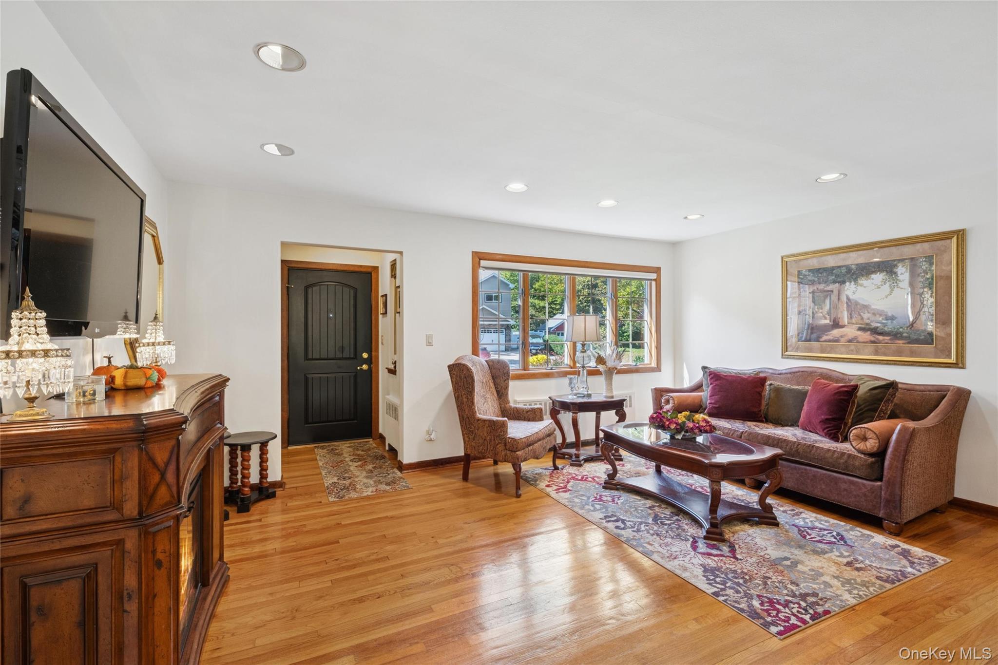 818 Palmetto Drive, Franklin Square, NY 11010