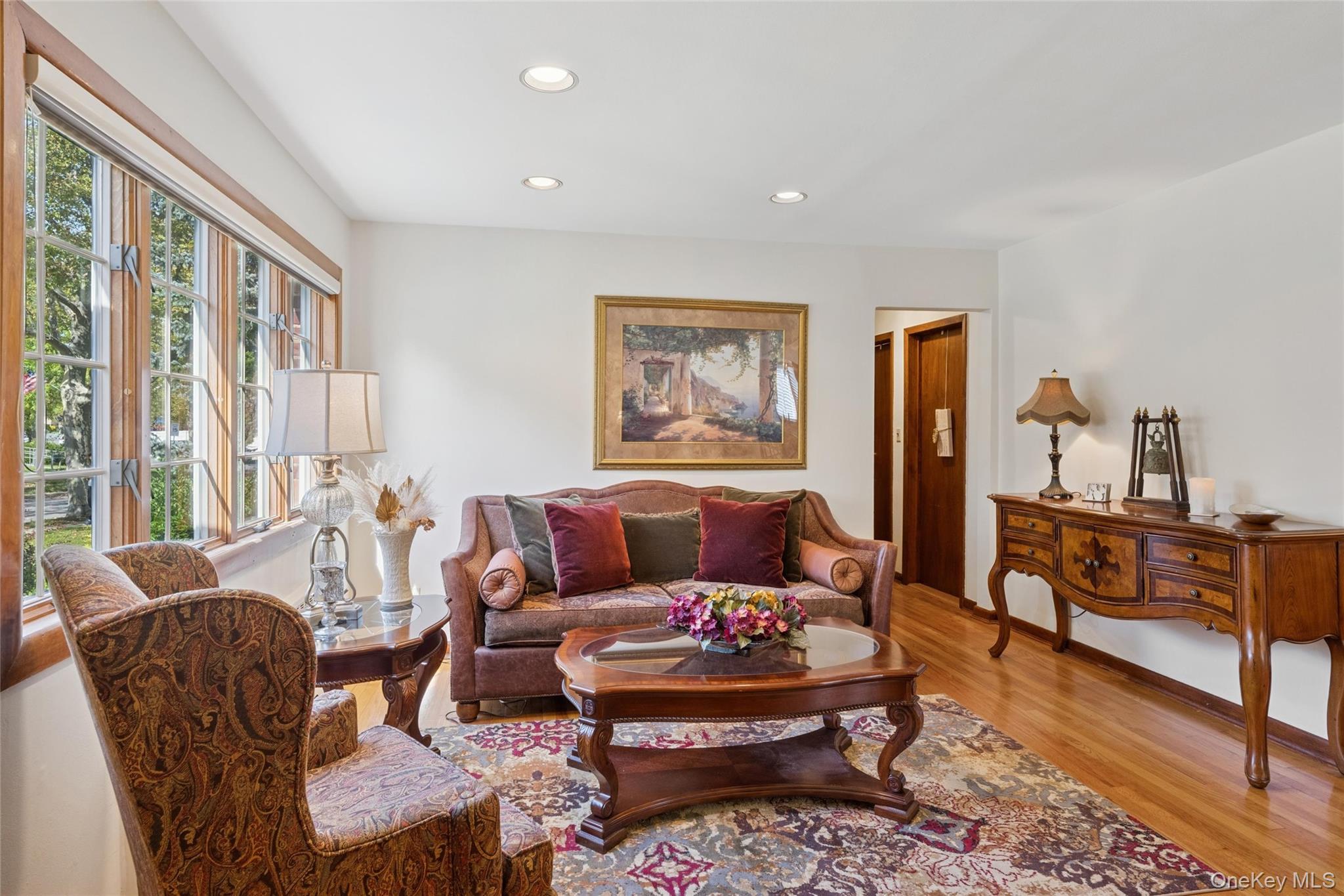 818 Palmetto Drive, Franklin Square, NY 11010