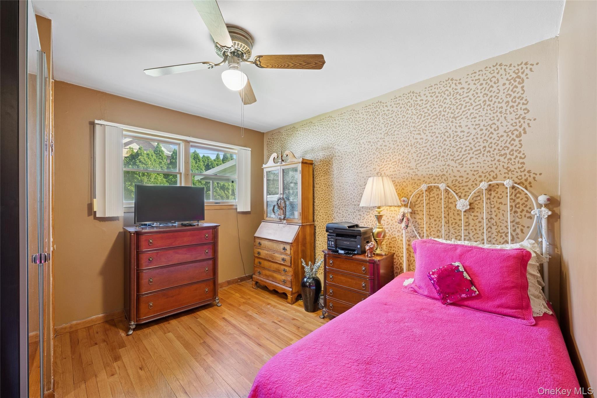 818 Palmetto Drive, Franklin Square, NY 11010