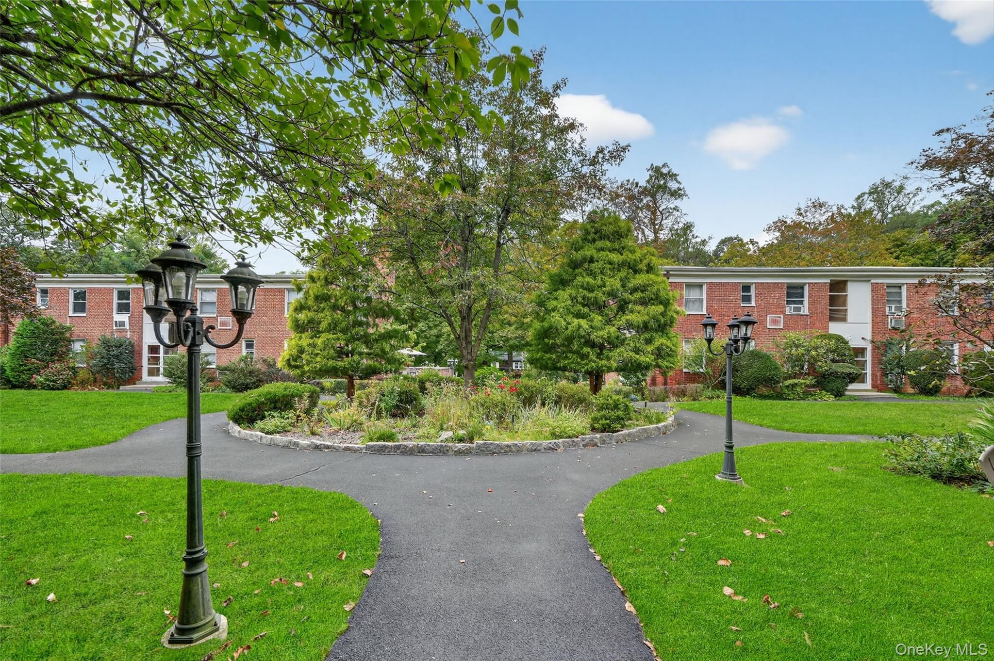 8 Wildwood Road # A17, Hartsdale, NY 10530