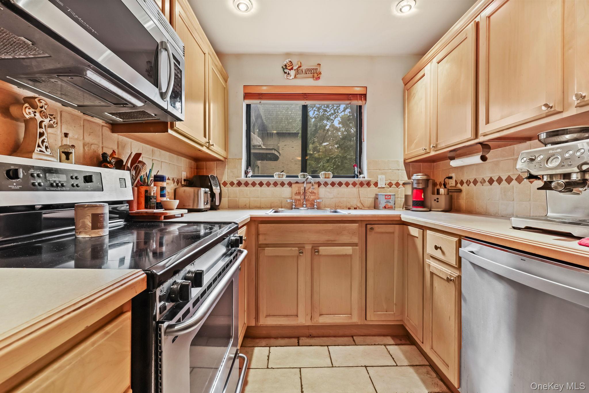 500 Central Park Avenue # 324, Scarsdale, NY 10583