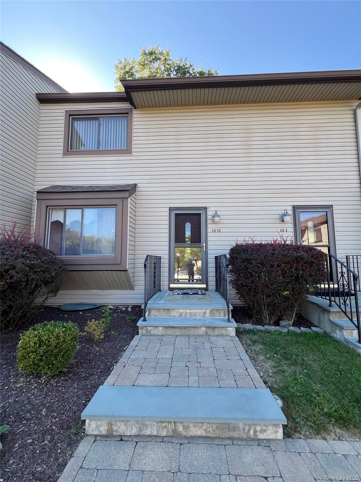 10 Squires Gate # H, Poughkeepsie, NY 12603