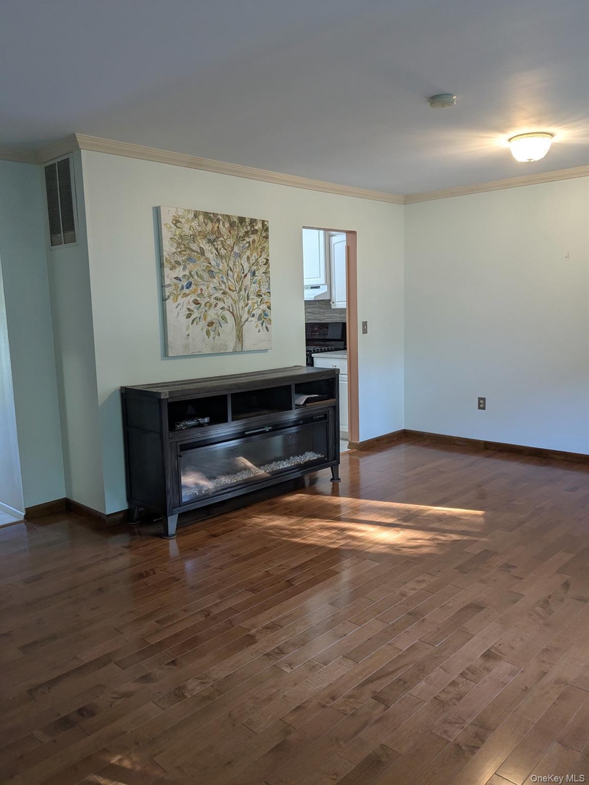 10 Squires Gate # H, Poughkeepsie, NY 12603