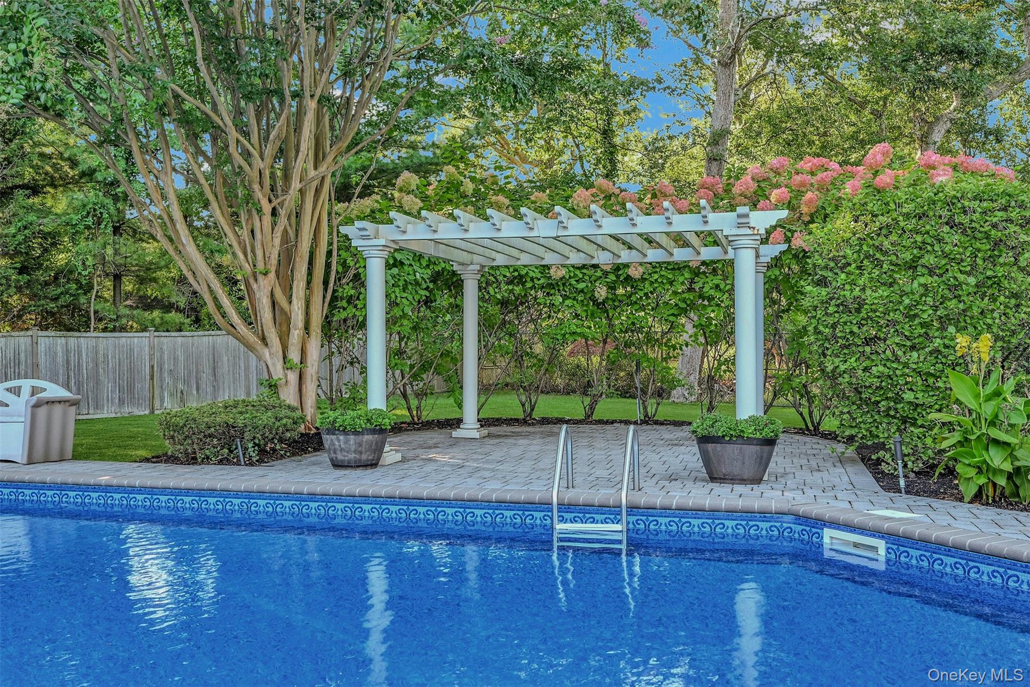 26 Sandpiper Lane, East Islip, NY 11730