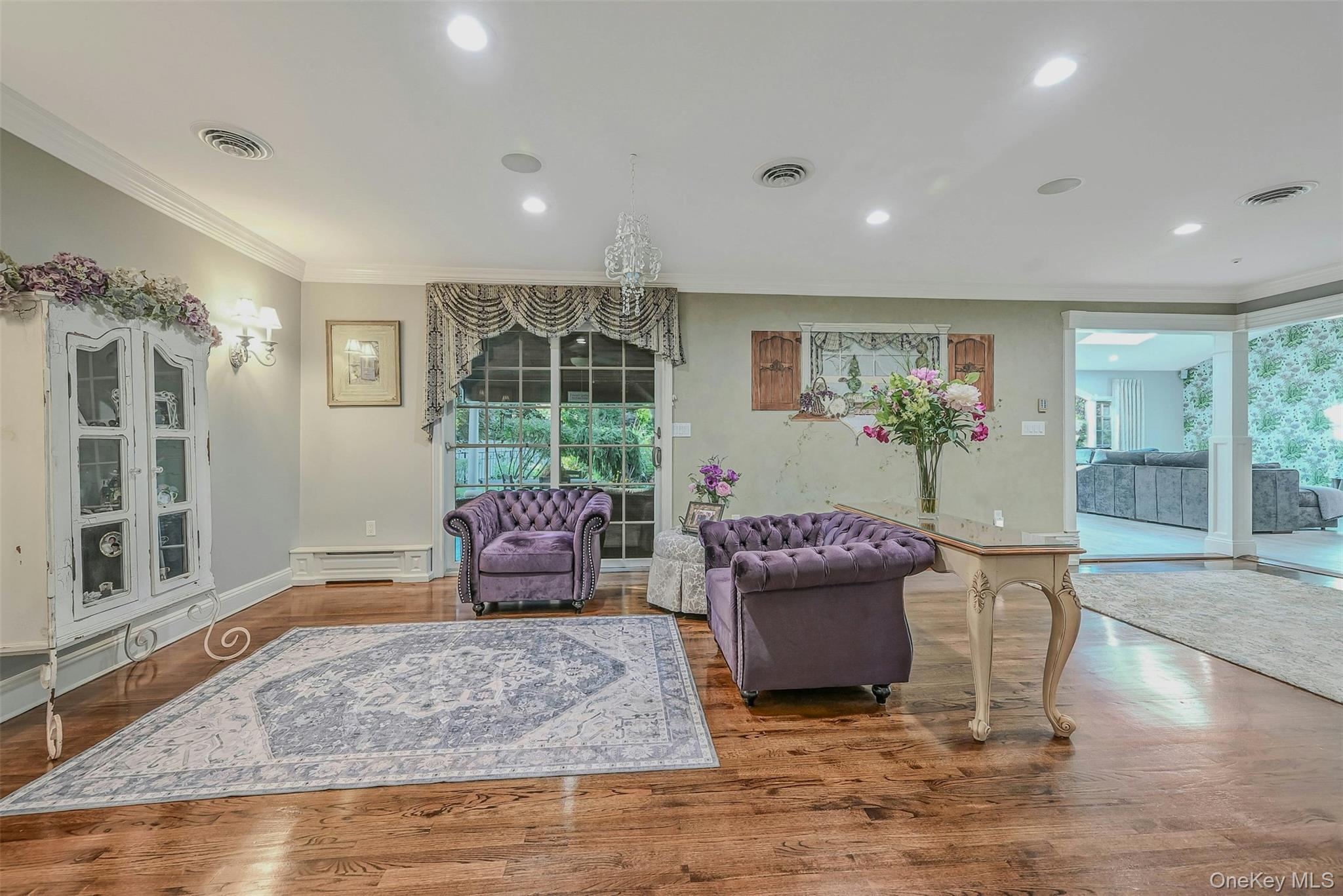 26 Sandpiper Lane, East Islip, NY 11730