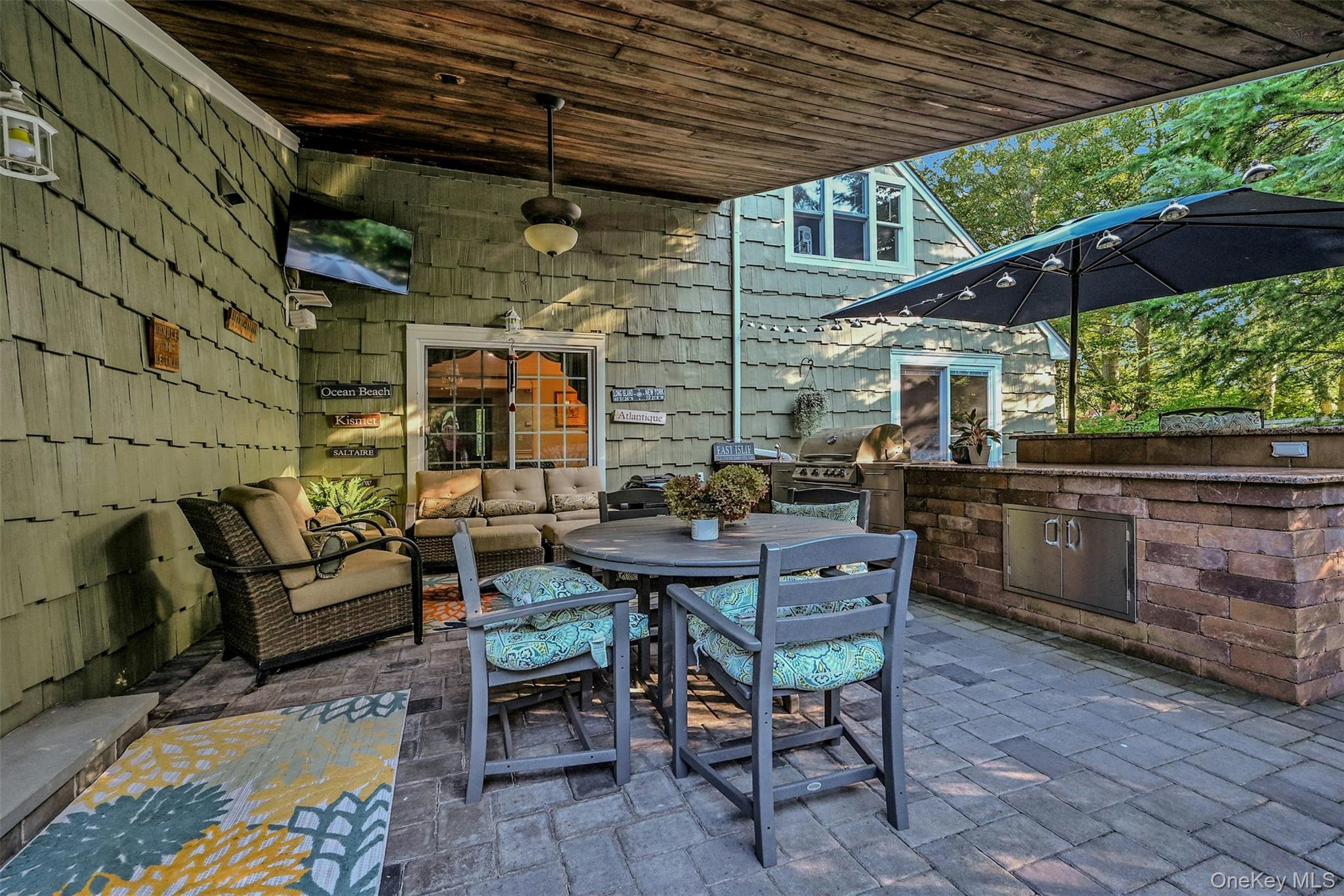 26 Sandpiper Lane, East Islip, NY 11730