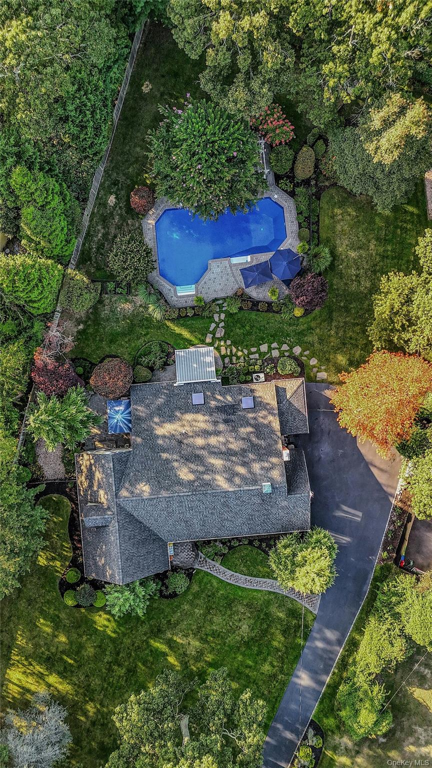 26 Sandpiper Lane, East Islip, NY 11730