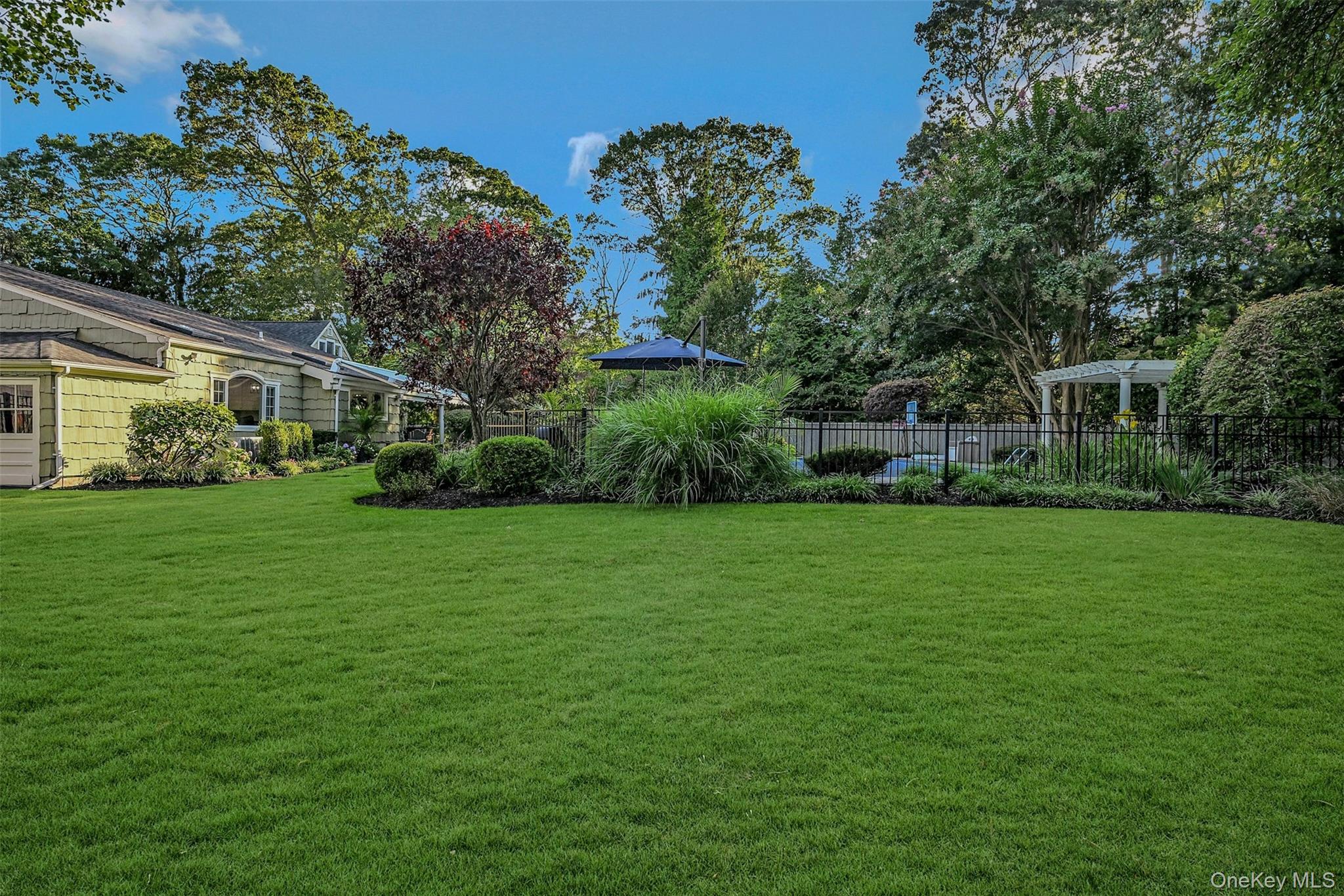 26 Sandpiper Lane, East Islip, NY 11730