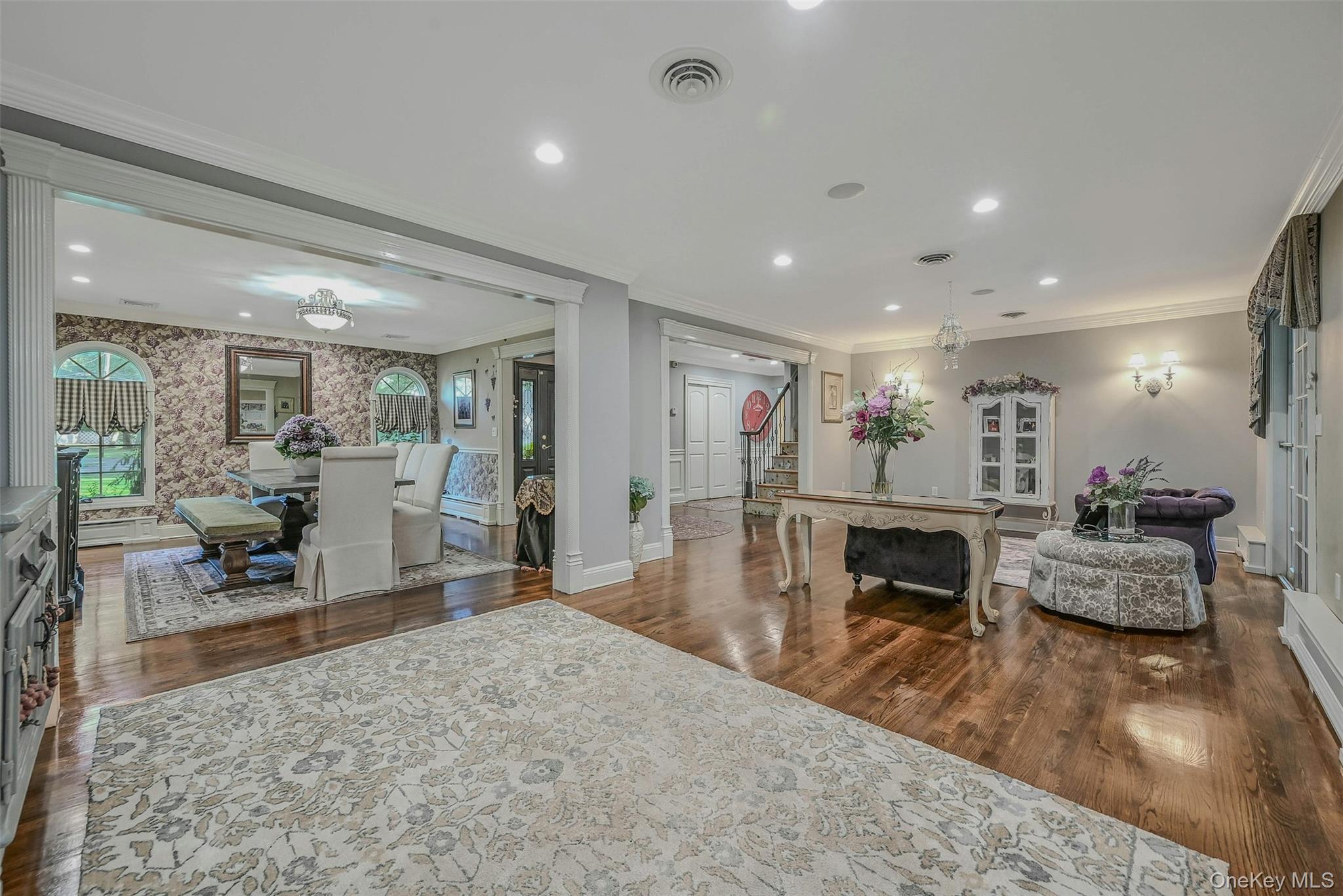 26 Sandpiper Lane, East Islip, NY 11730