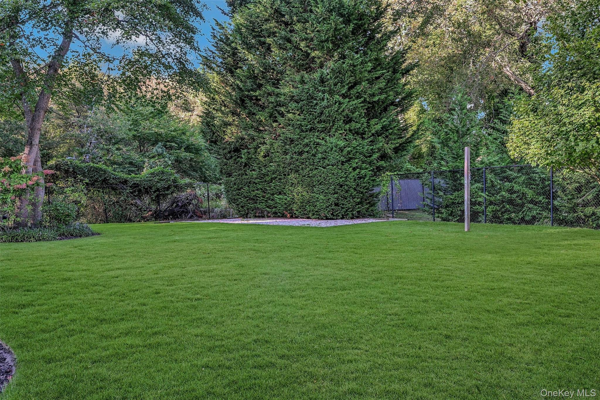 26 Sandpiper Lane, East Islip, NY 11730