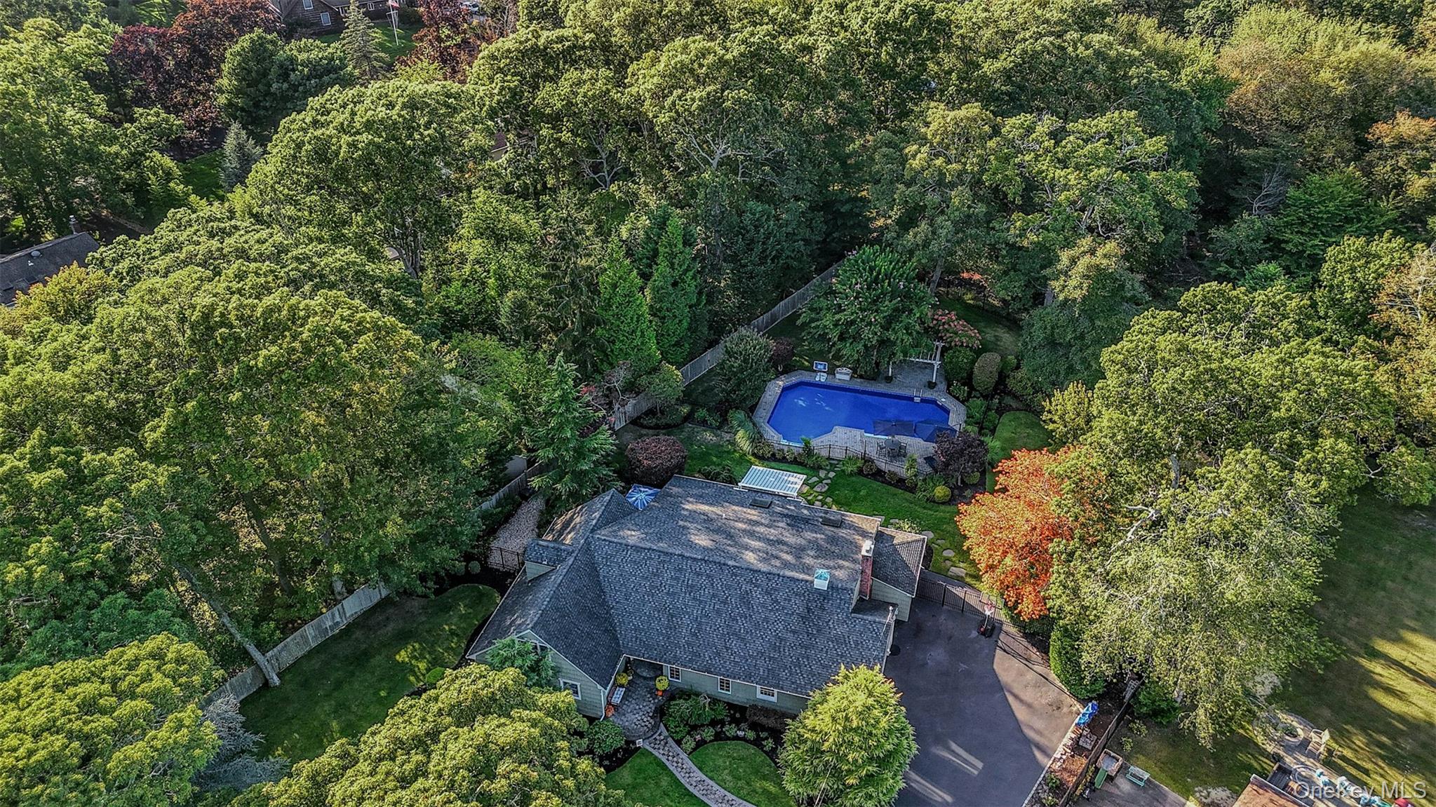 26 Sandpiper Lane, East Islip, NY 11730