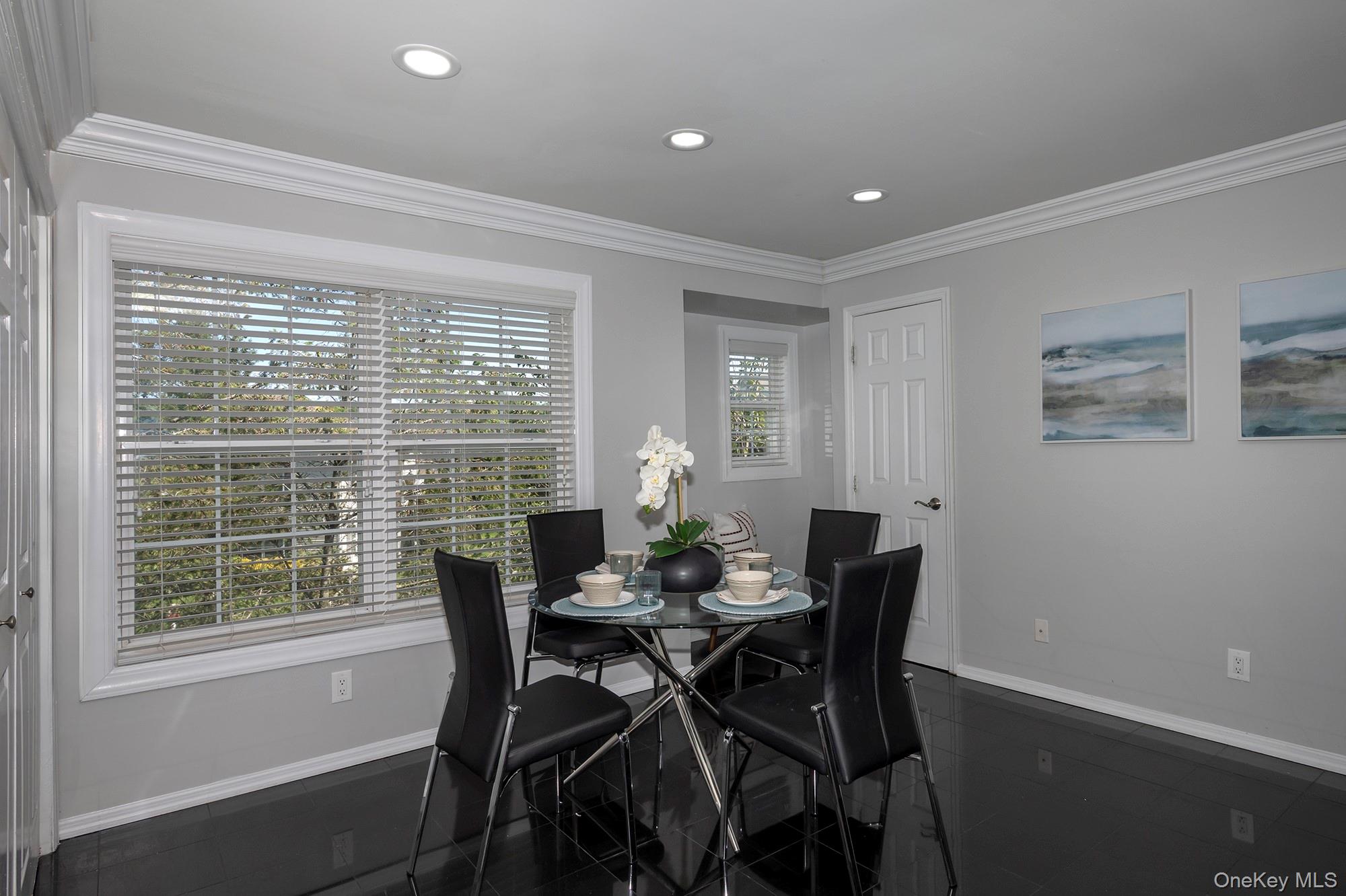 80 Overlook Drive # 80, Farmingville, NY 11738