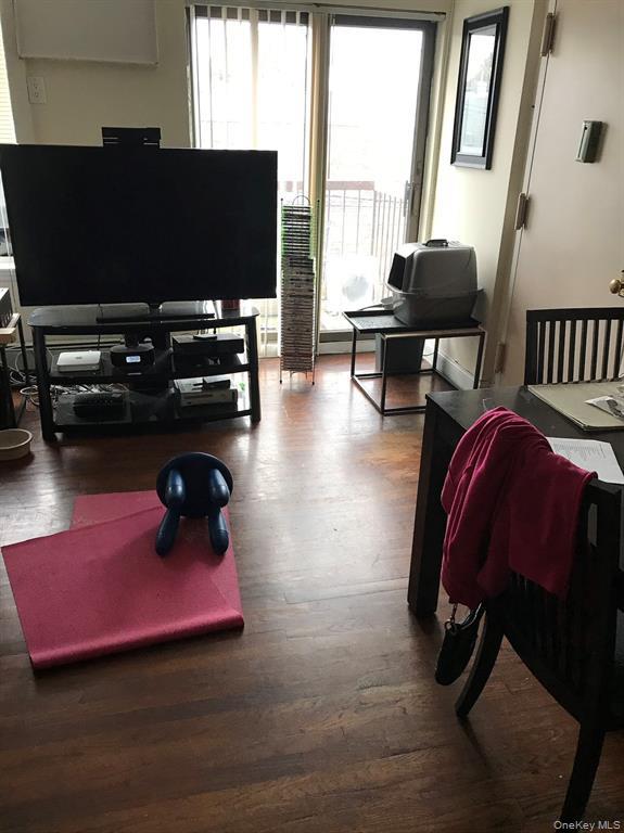 76-14 69th Road, Middle Village, NY 11379