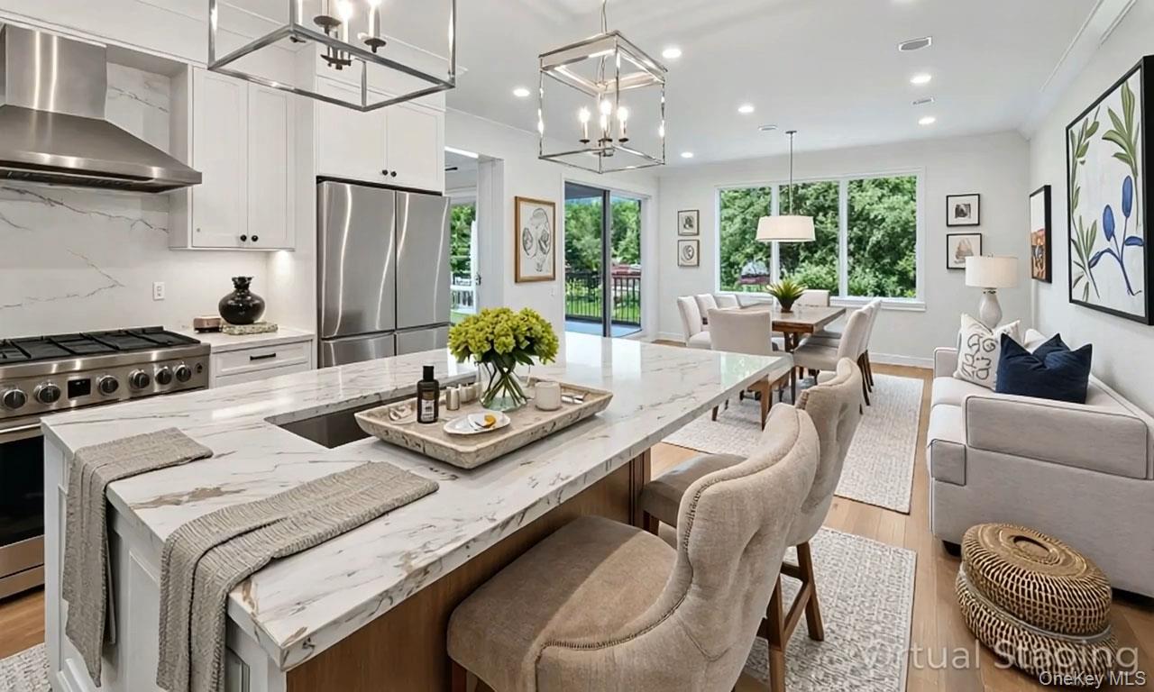 2 Arthur Place, Woodbury, NY 11797