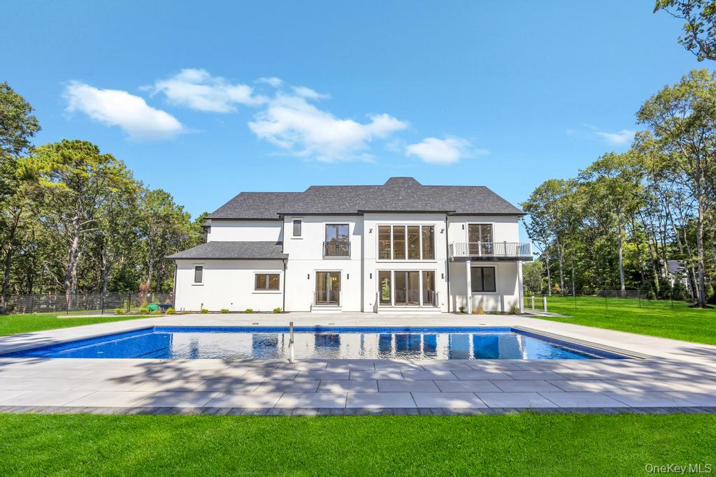 19 Carman Road, Dix Hills, NY 11746