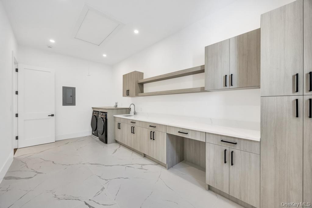 19 Carman Road, Dix Hills, NY 11746